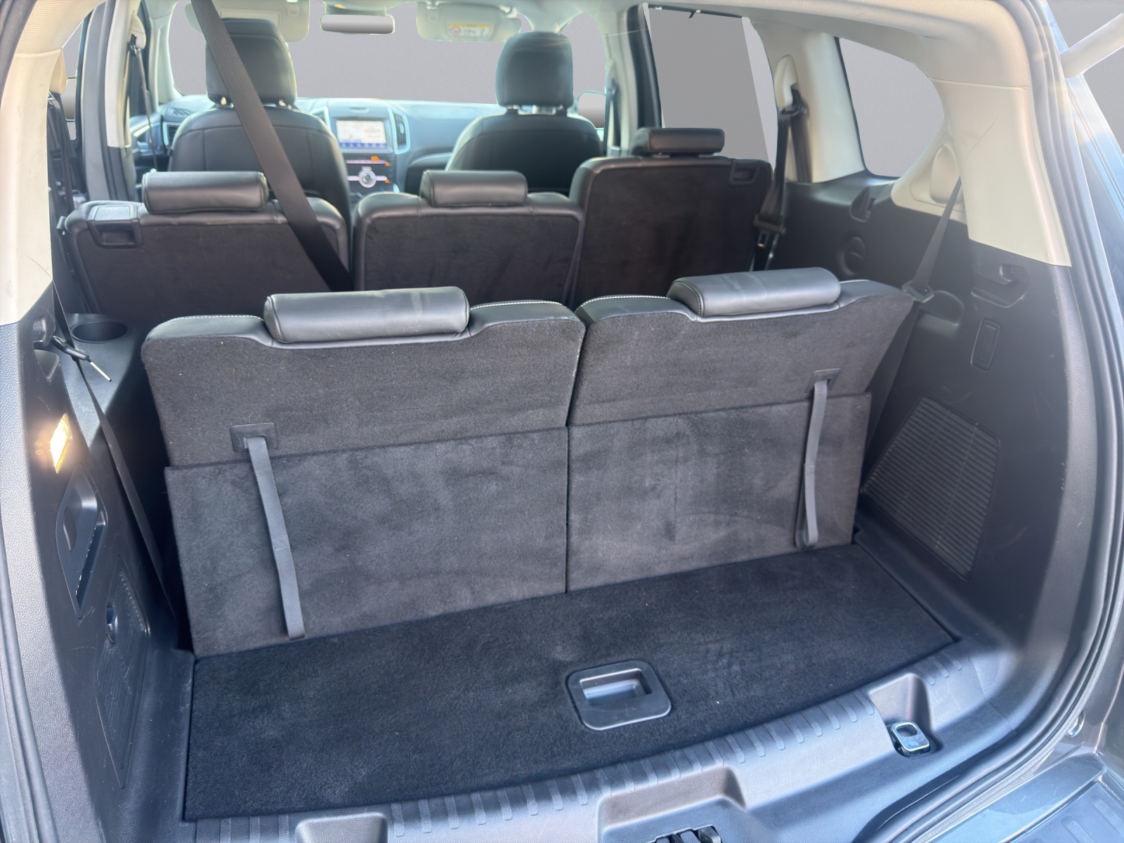 FORD S-Max 2.0 TDCi 190 Vignale 4x4-image-17