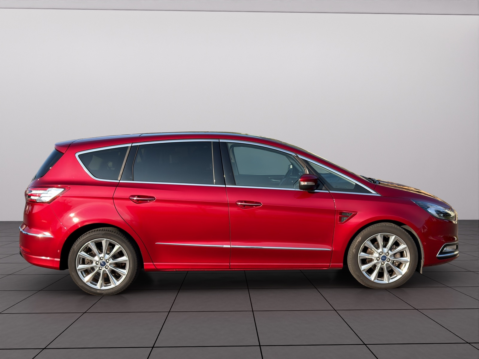FORD S-Max 2.0 TDCi 190 Vignale 4x4-showroom-element-3