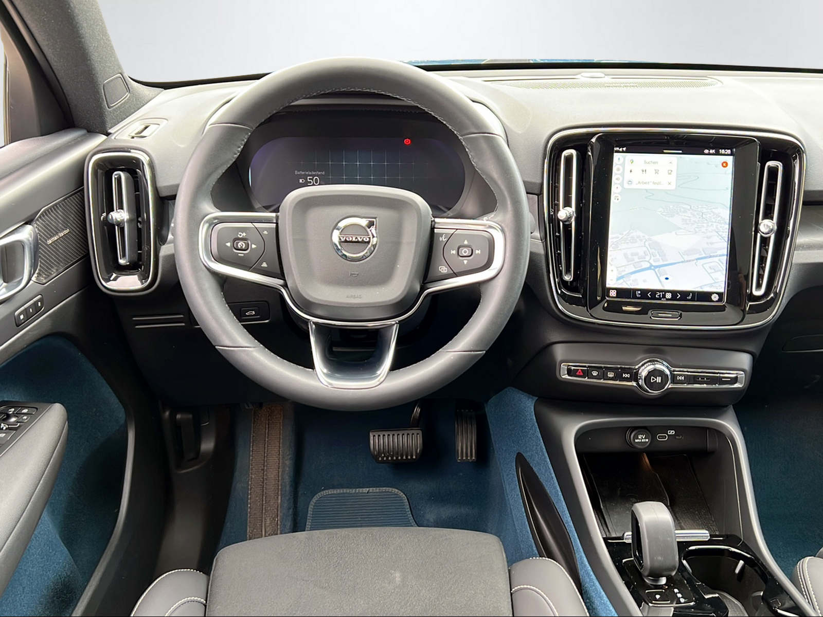 VOLVO C40 P8 Twin Recharge Ultimate AWD-image-12