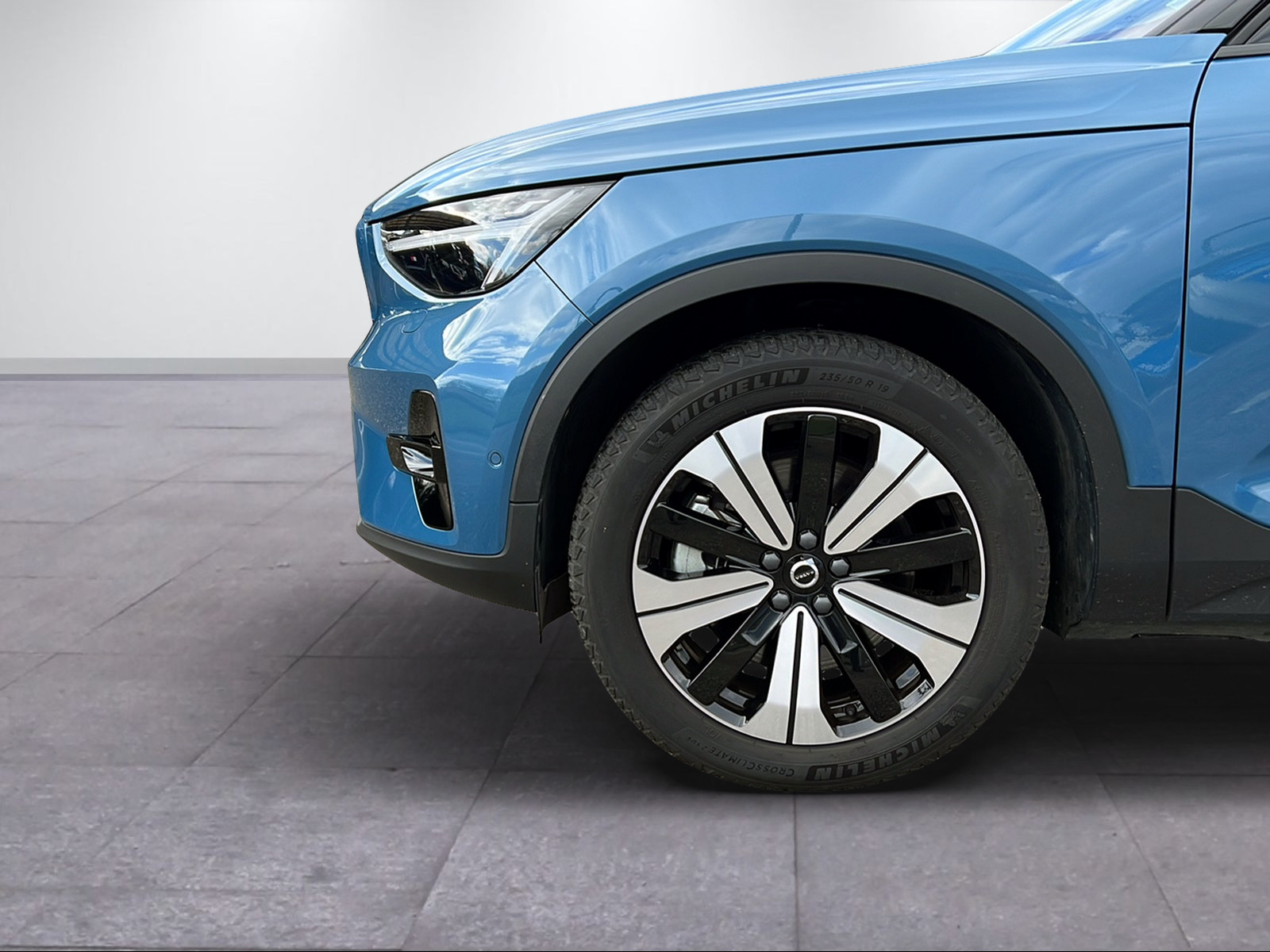VOLVO C40 P8 Twin Recharge Ultimate AWD-image-2