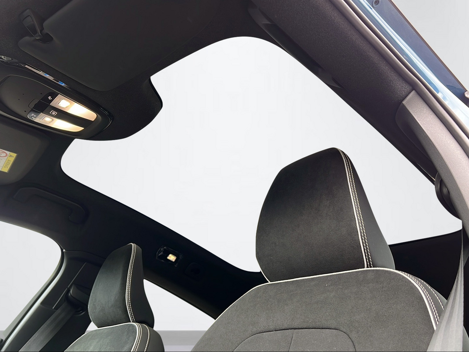 VOLVO C40 P8 Twin Recharge Ultimate AWD-image-15