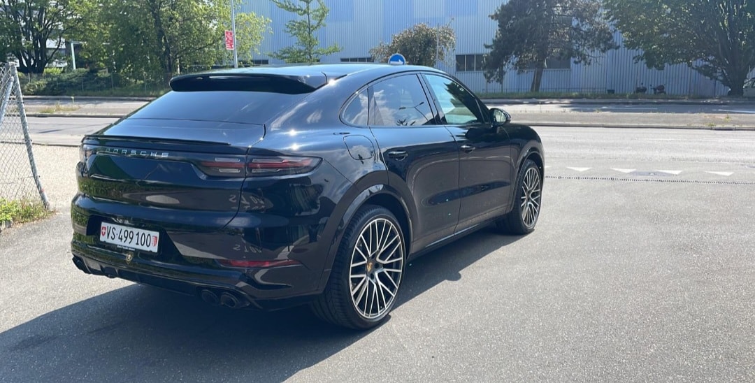 PORSCHE Cayenne Coupé (porsche approved 2027)-image-2