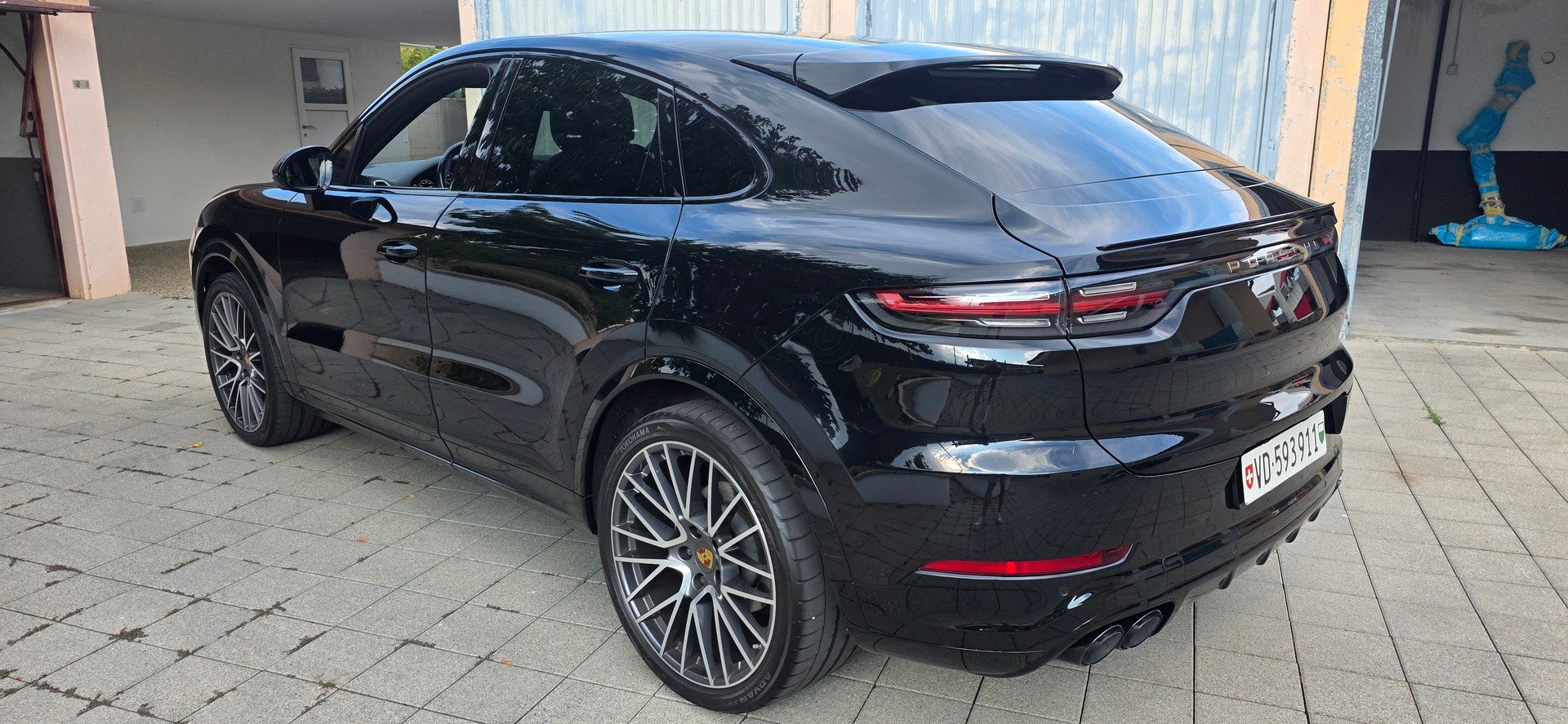 PORSCHE Cayenne Coupé (porsche approved 2027)-image-4