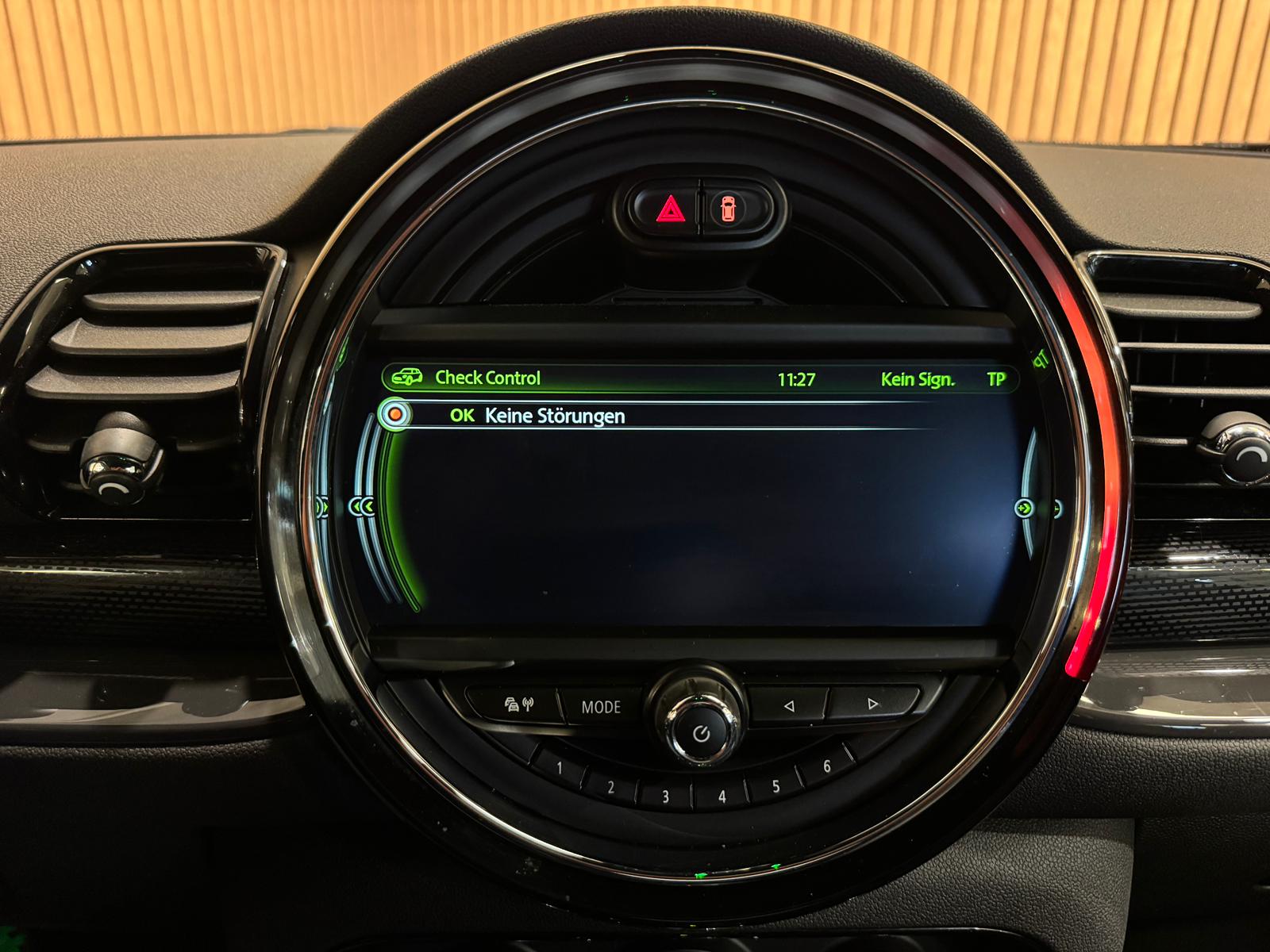 MINI Clubman Cooper S ALL4 Steptronic-image-16