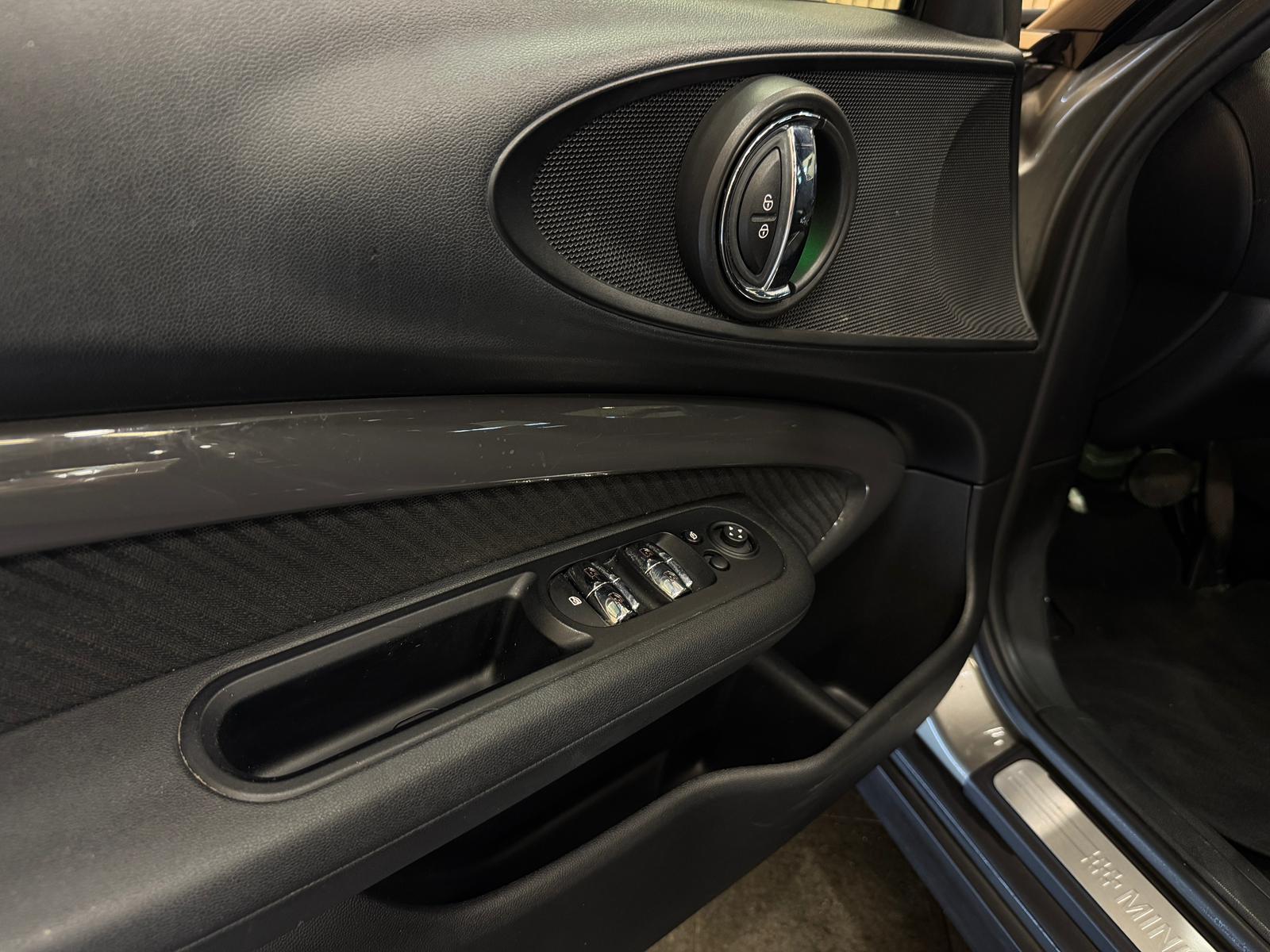 MINI Clubman Cooper S ALL4 Steptronic-image-10