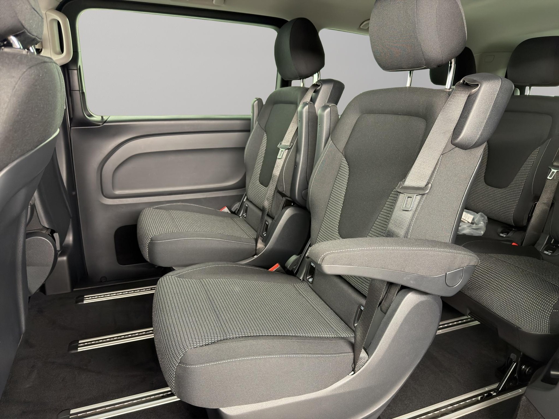 MERCEDES-BENZ Vito 116 Kombi L 2.0 CDI Select Family-image-7