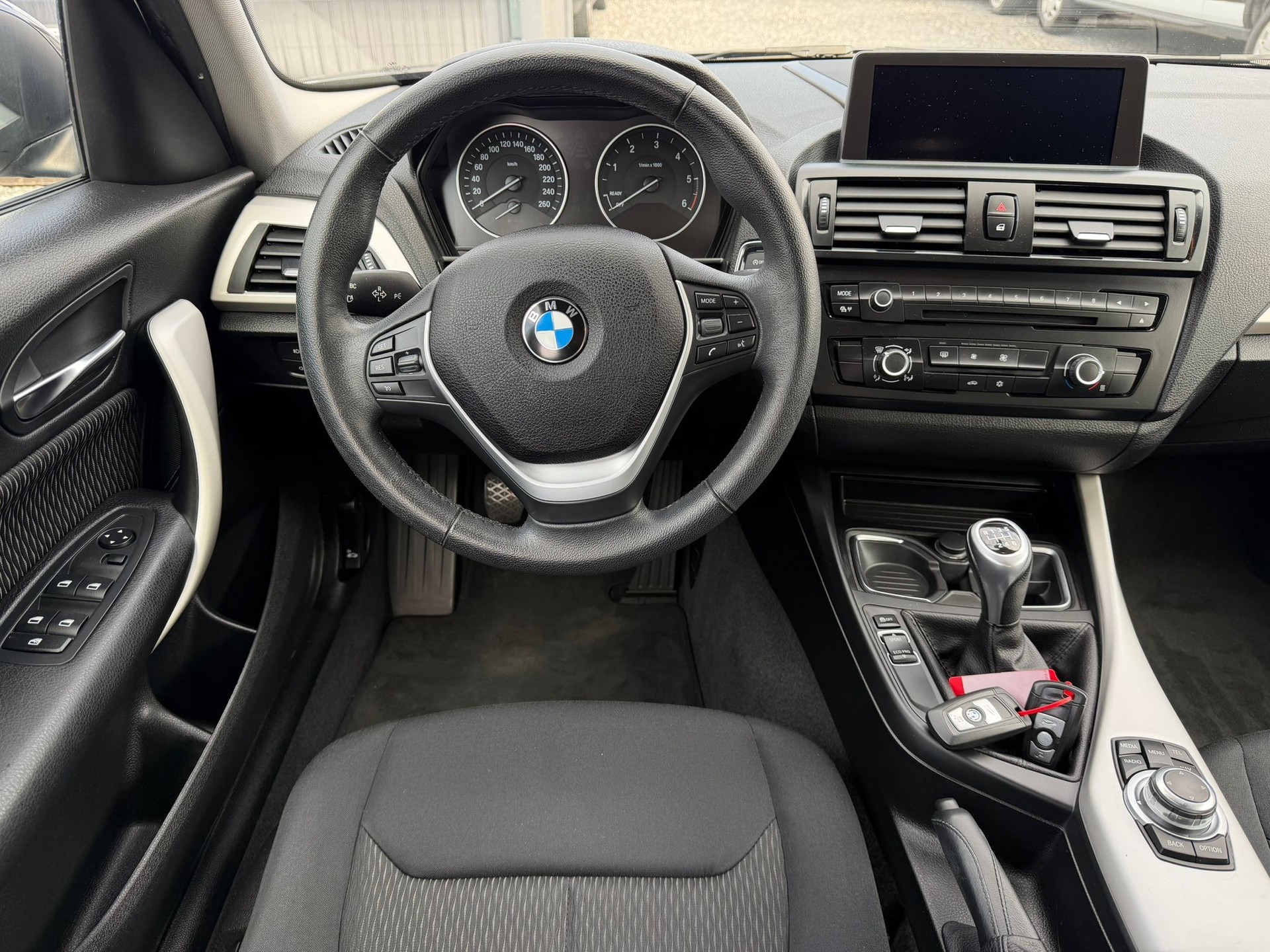 BMW 116d Efficient-Dynamics Edition-image-10