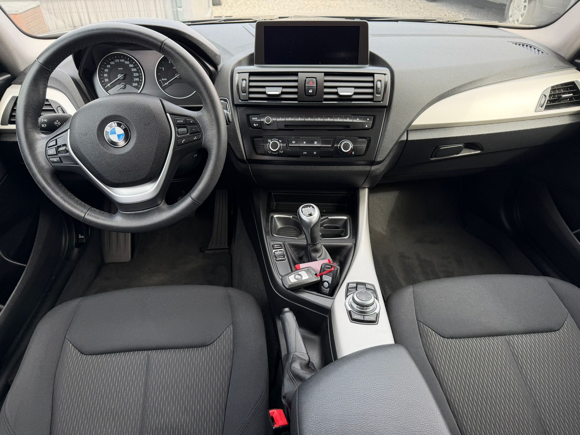 BMW 116d Efficient-Dynamics Edition-image-9