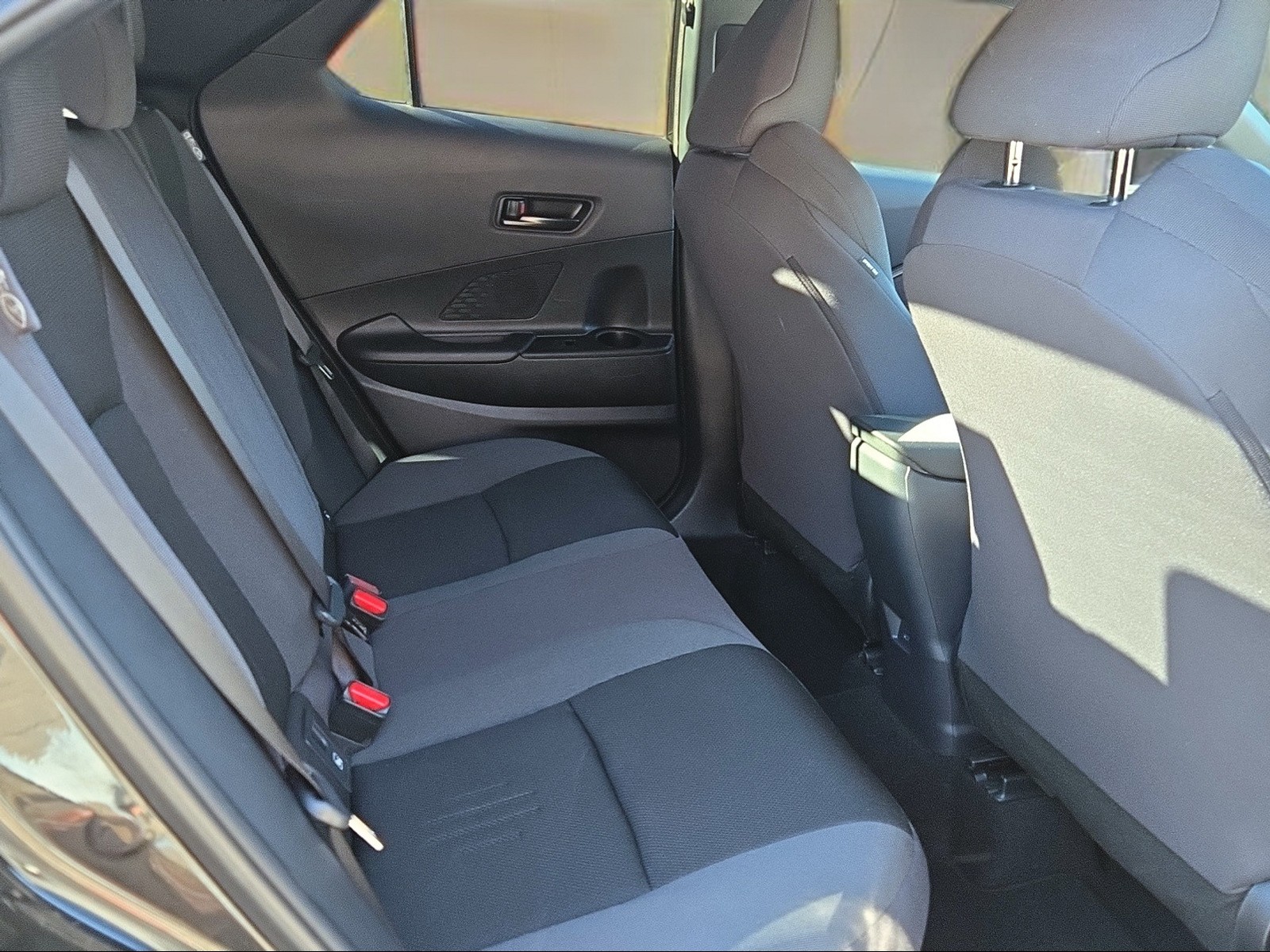 TOYOTA C-HR 2.0 HSD CVT Trend 4WD-image-12