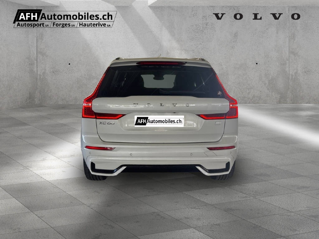 VOLVO XC60 2.0 T6 TE XCENTRIC eAWD-image-11