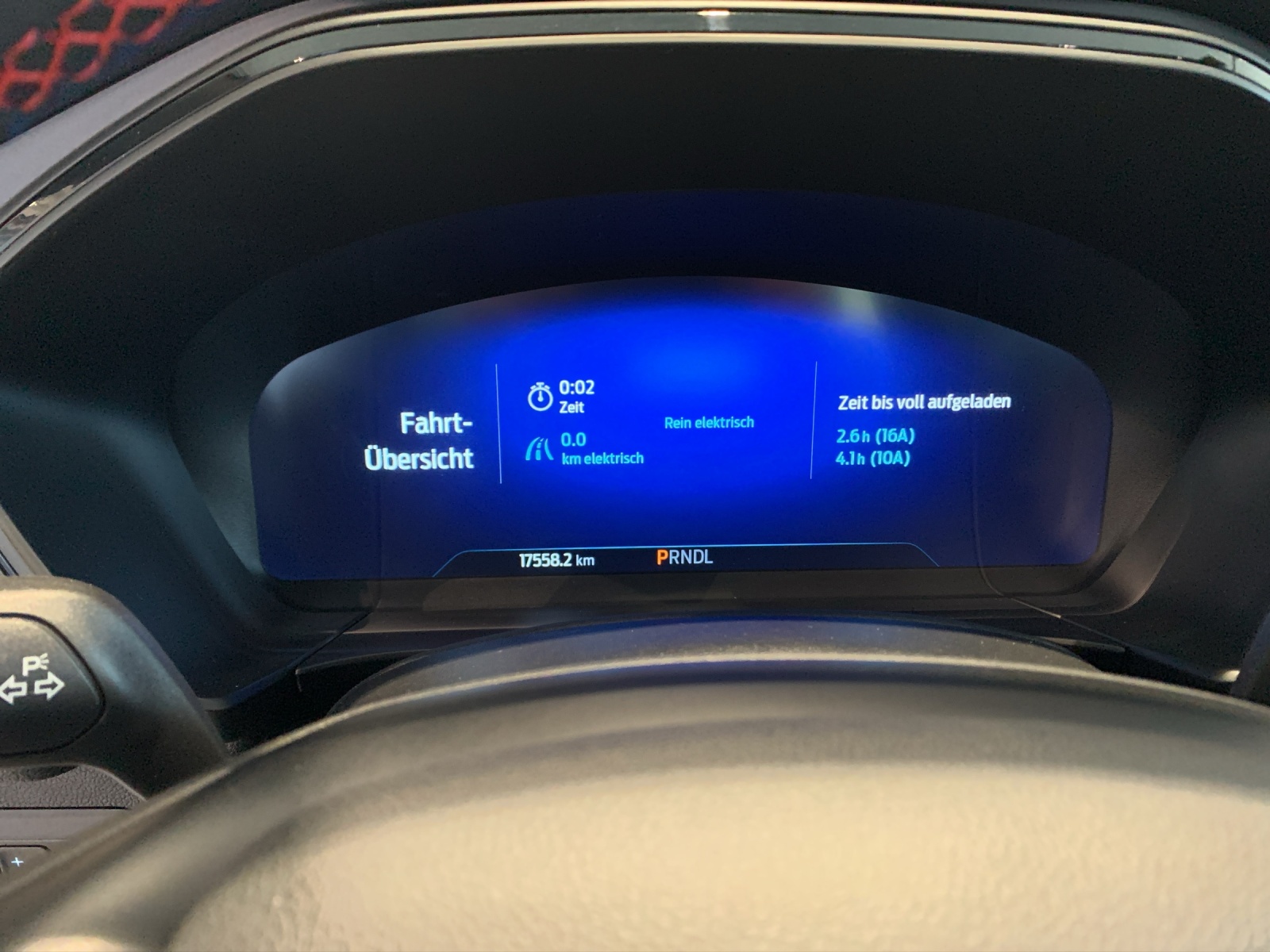 FORD Kuga 2.5 Plug-in Hybrid ST-Line X-image-9