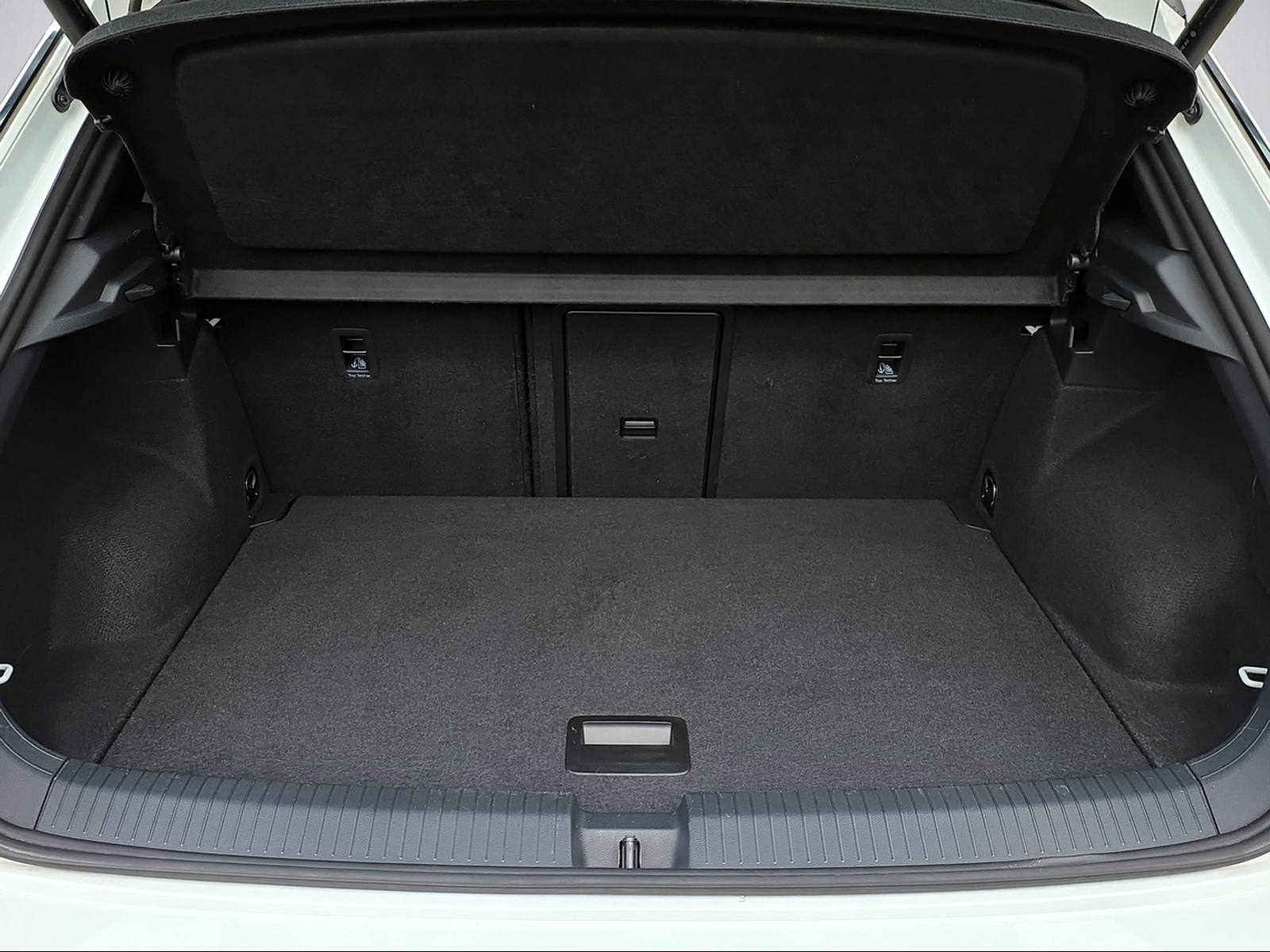 VW T-Roc 2.0 TSI R DSG 4Motion-image-11