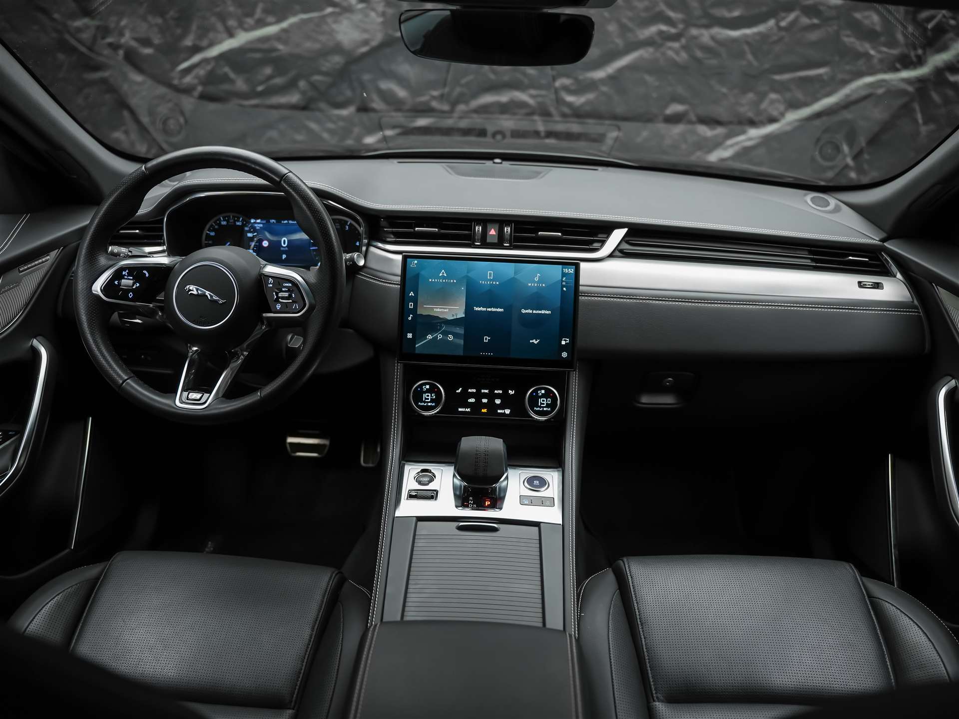 JAGUAR F-Pace 2.0 D I4 200 R-Dynamic SE AWD *Abstandsregler*Meridian Soundsystem*Lenkradheizung*-image-21