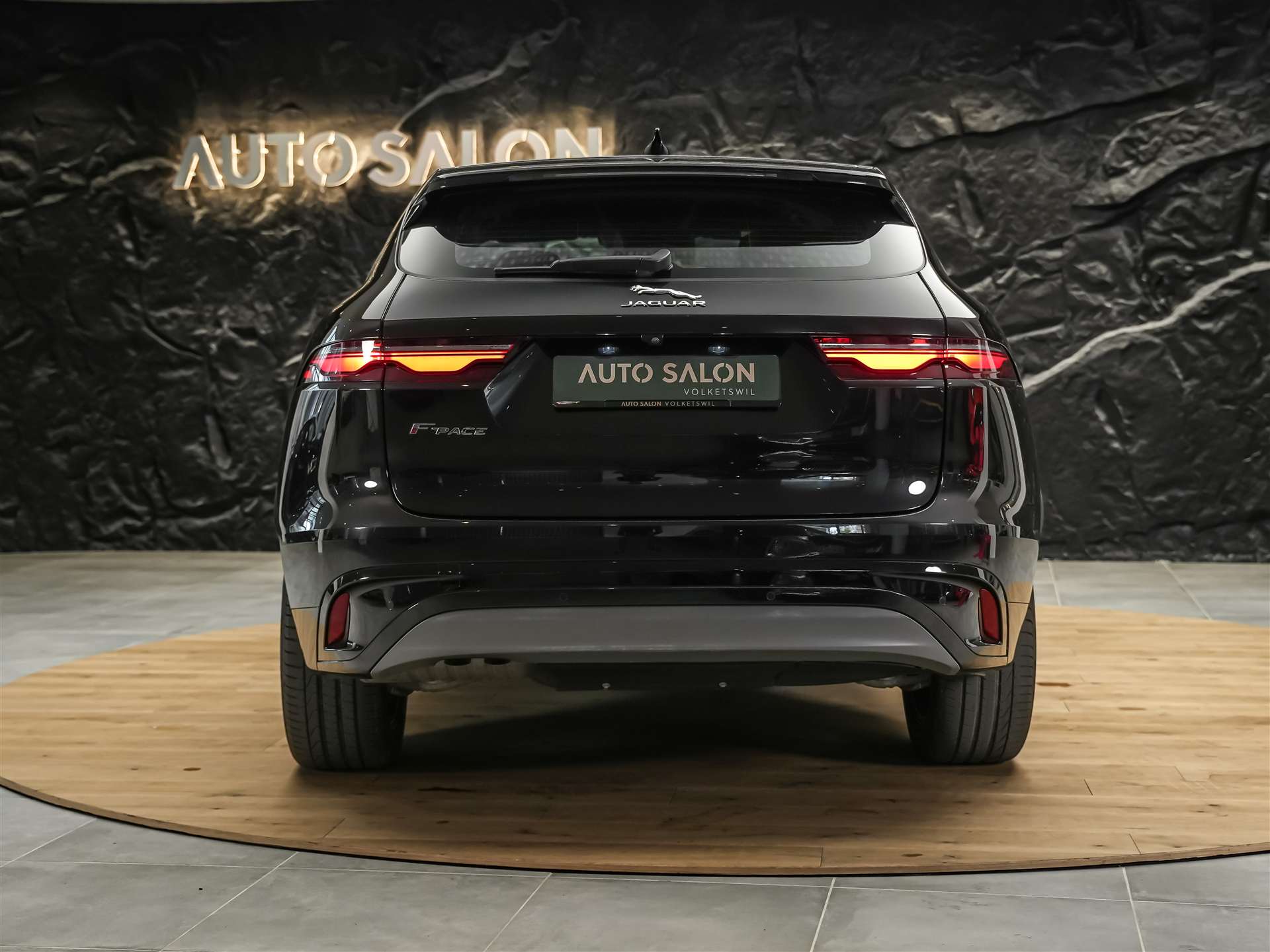 JAGUAR F-Pace 2.0 D I4 200 R-Dynamic SE AWD *Abstandsregler*Meridian Soundsystem*Lenkradheizung*-image-3