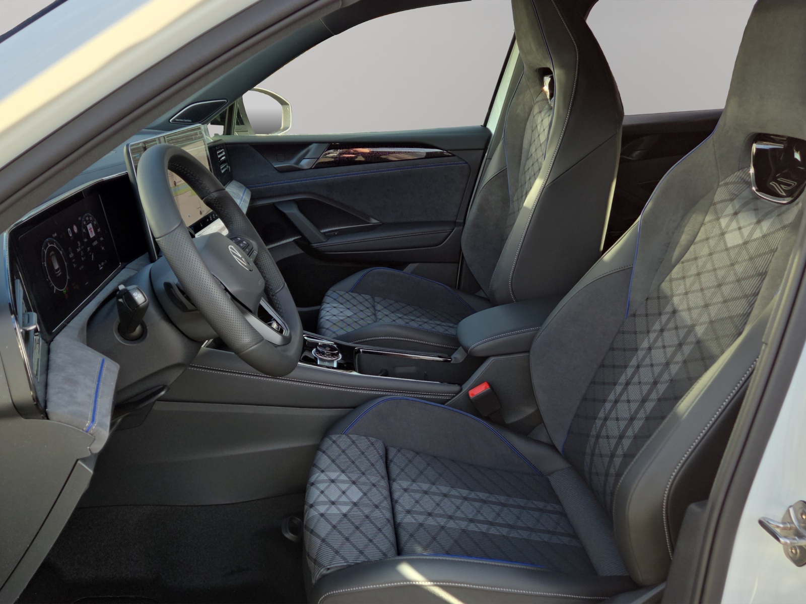 VW Tiguan 2.0 TSI DSG R-Line 4Motion-image-5