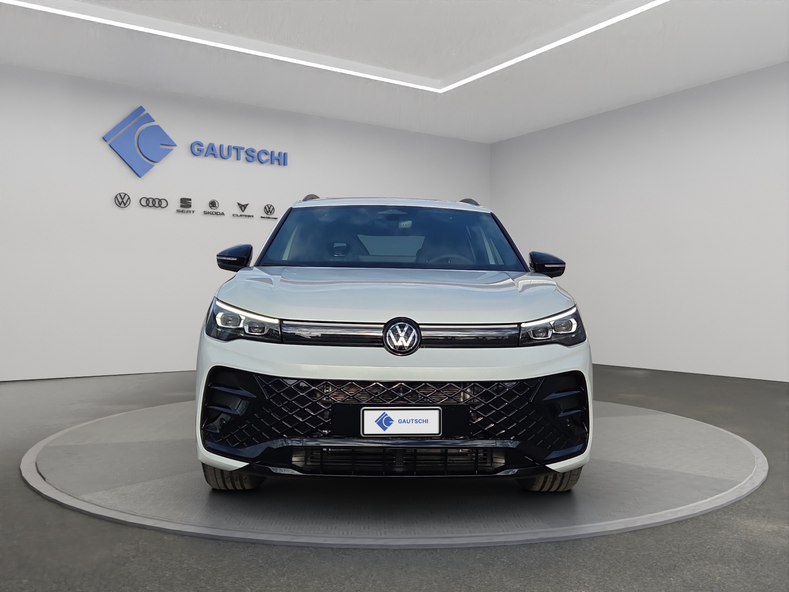 VW Tiguan 2.0 TSI DSG R-Line 4Motion-image-4