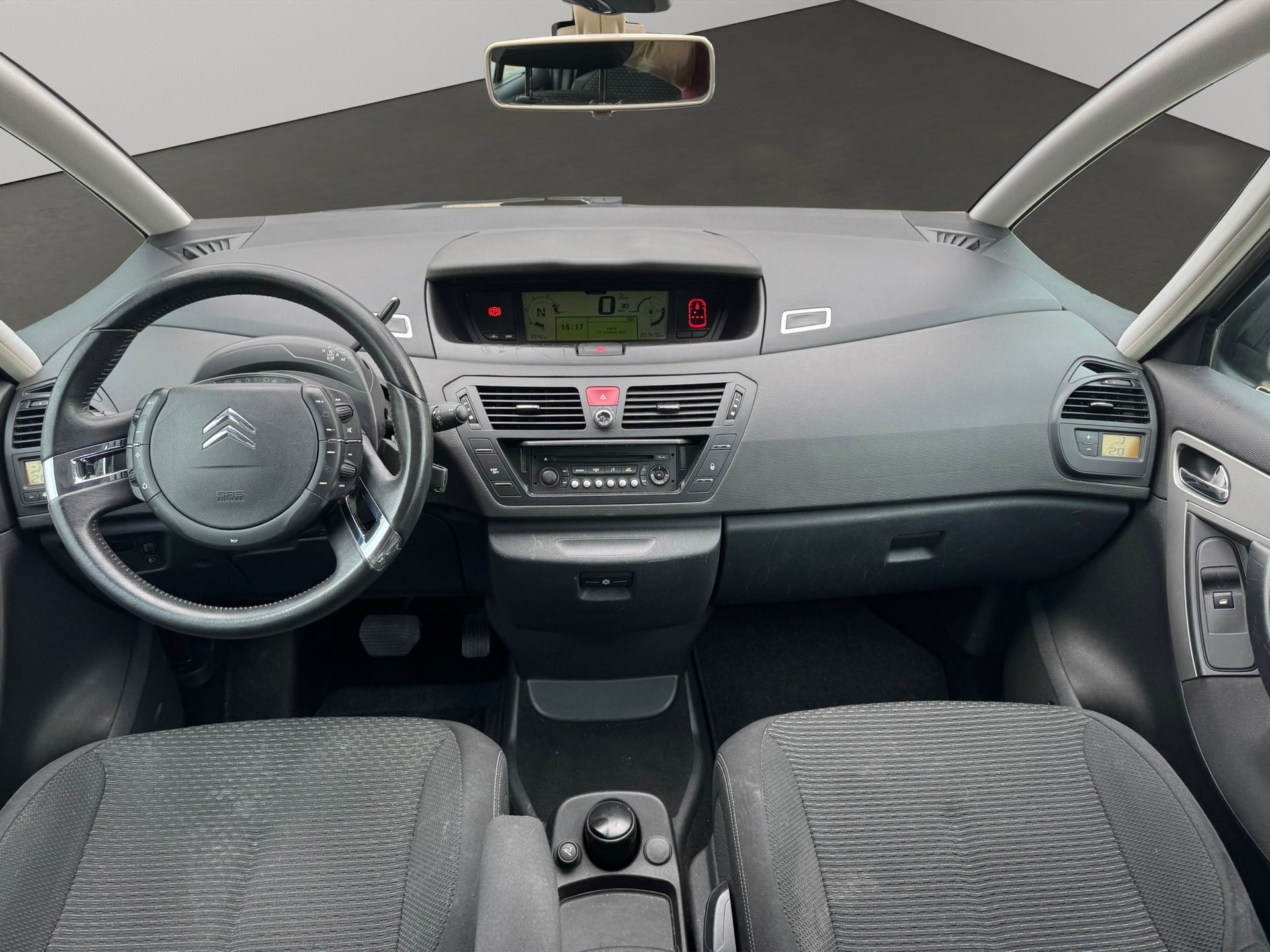 CITROEN Grand C4 Picasso 1.6 HDI 16V Essentiel BMP6-image-8