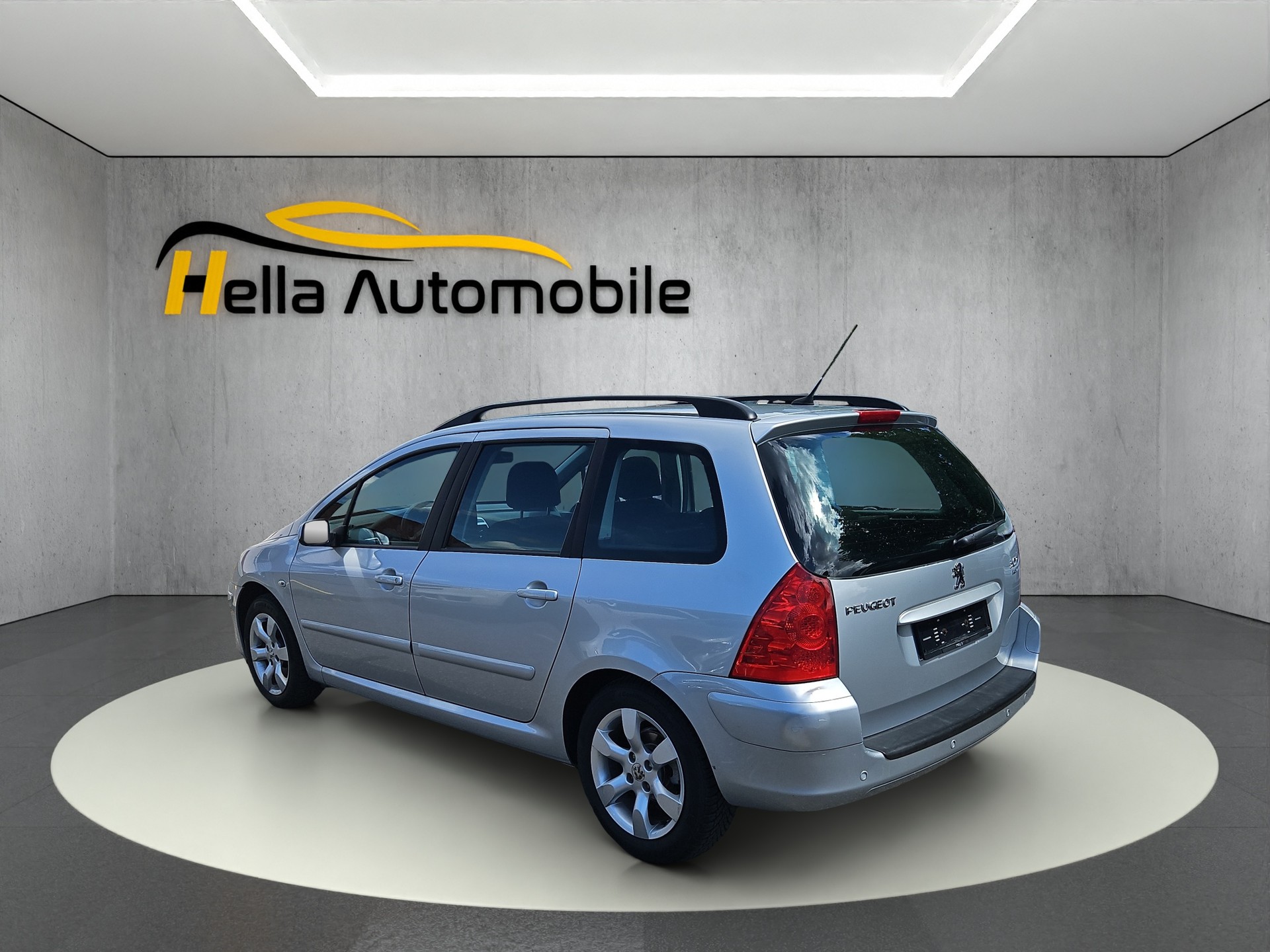 PEUGEOT 307 SW 2.0 HDI Premium-image-2
