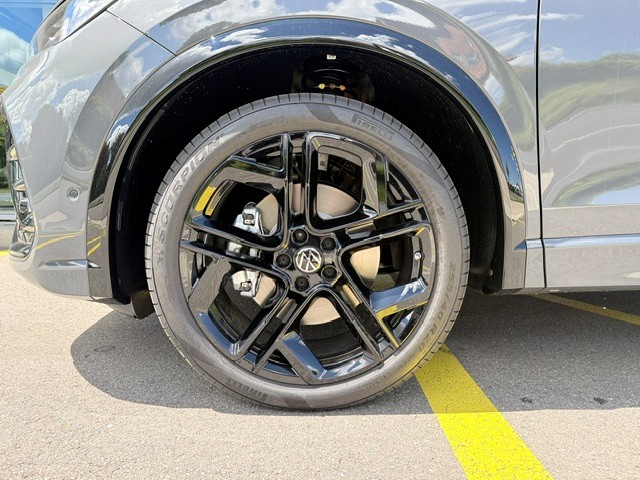 VW Tiguan 2.0 TSI DSG United 4Motion-image-2
