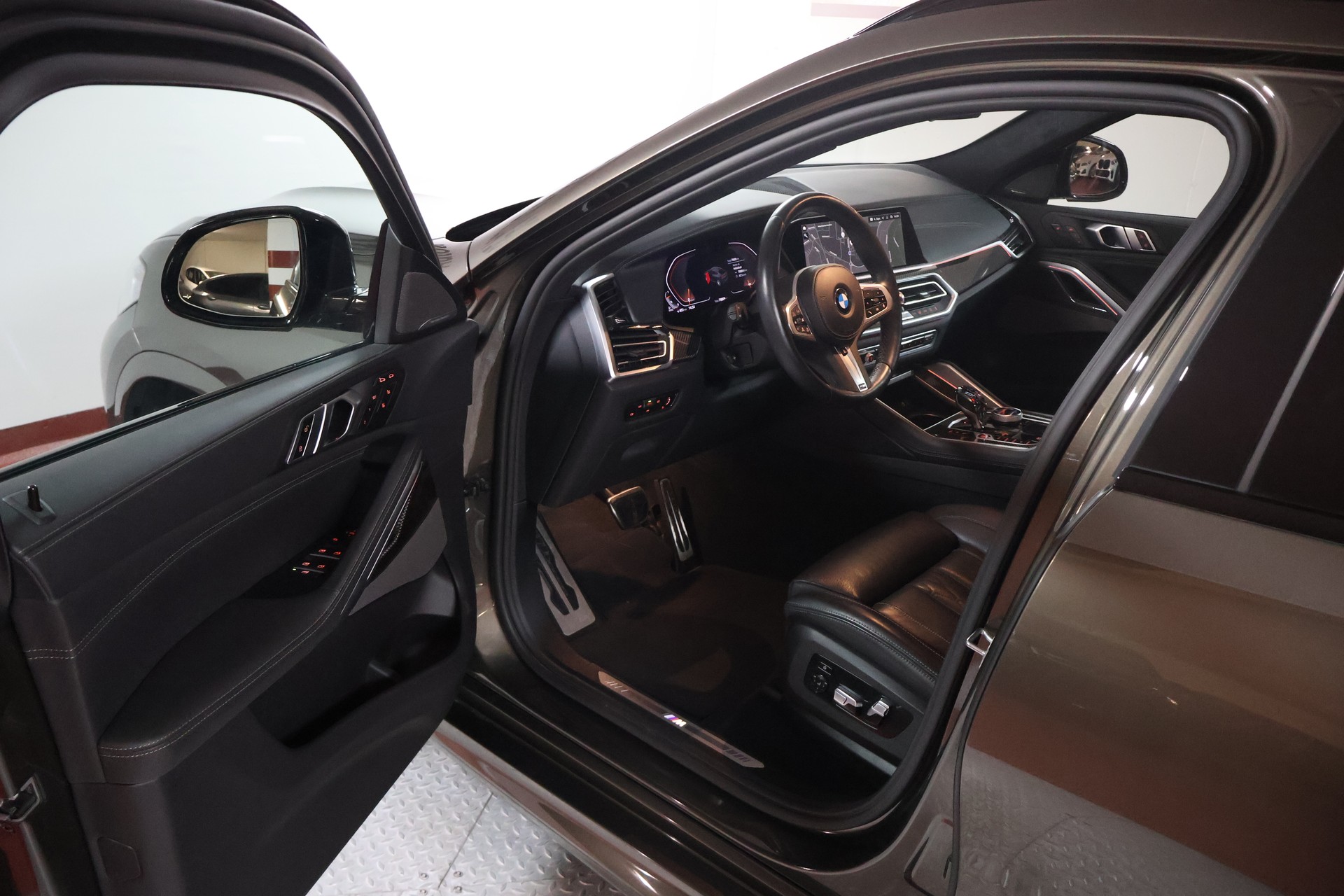 BMW X6 xDrive 48V 40d Steptronic M Sport-image-6