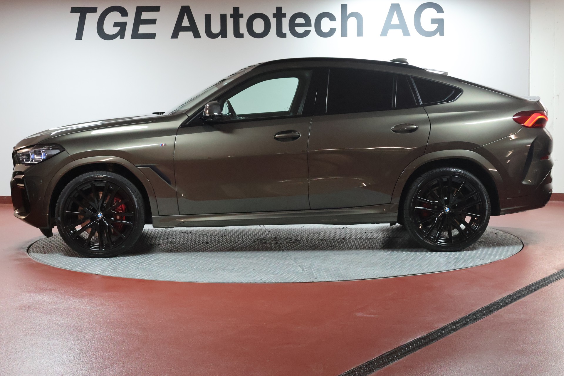 BMW X6 xDrive 48V 40d Steptronic M Sport-image-4