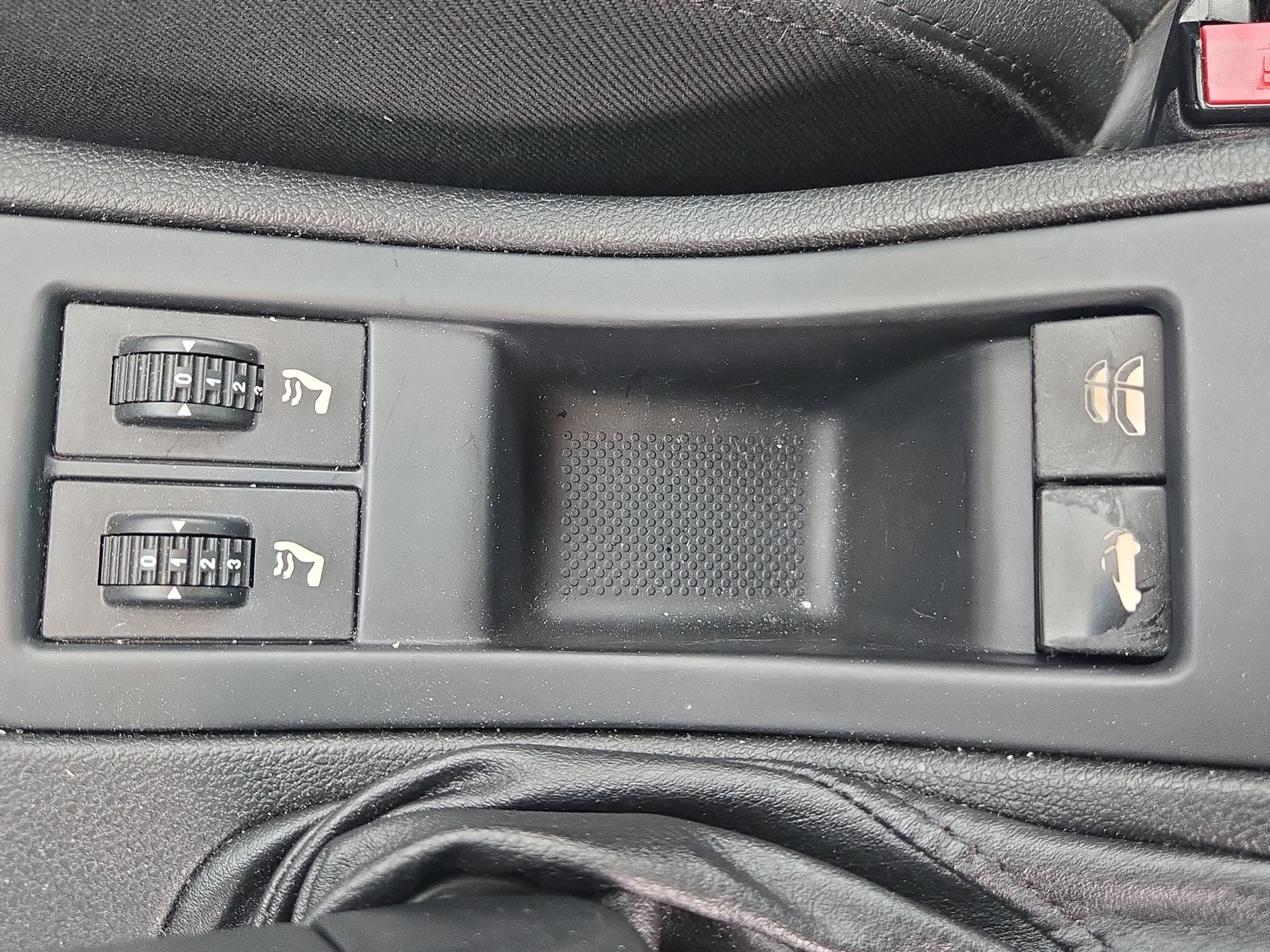 PEUGEOT 308 CC 1.6 16V Turbo Platinum Automatic-image-16