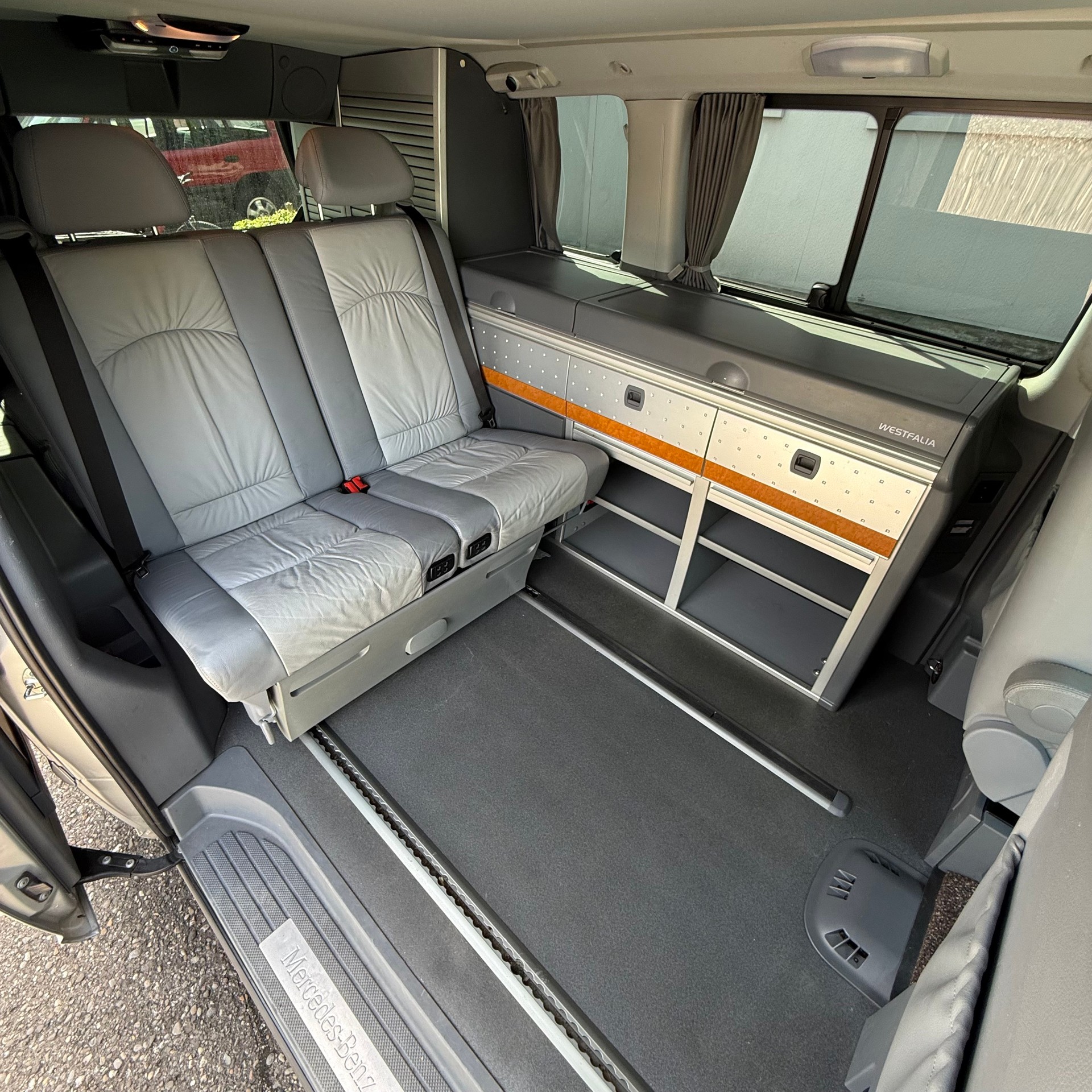MERCEDES-BENZ Viano Marco Polo 2.2 CDI L Aut.-showroom-element-3