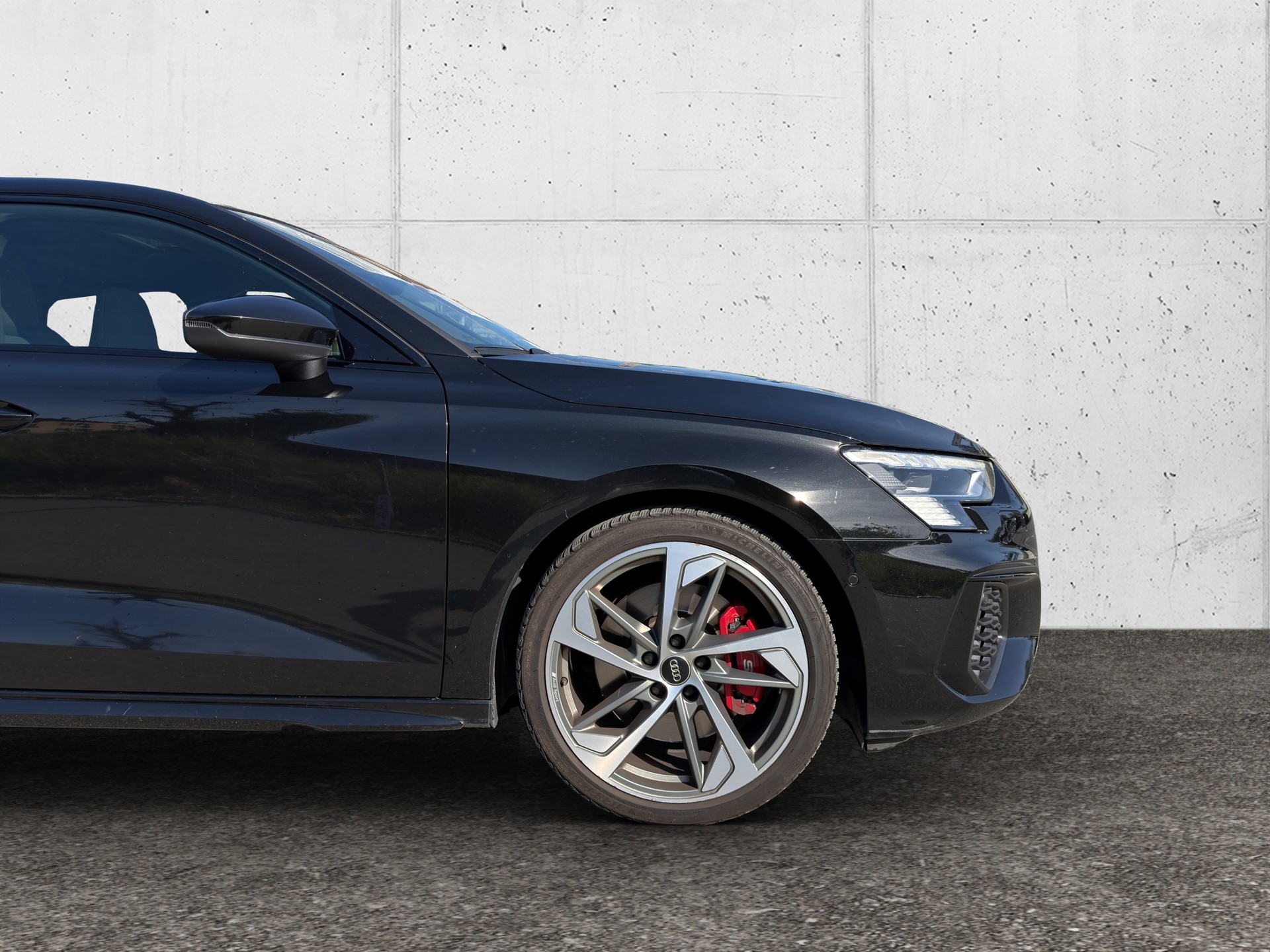 AUDI S3 Sportback 2.0 TFSI quattro S-tronic-image-9