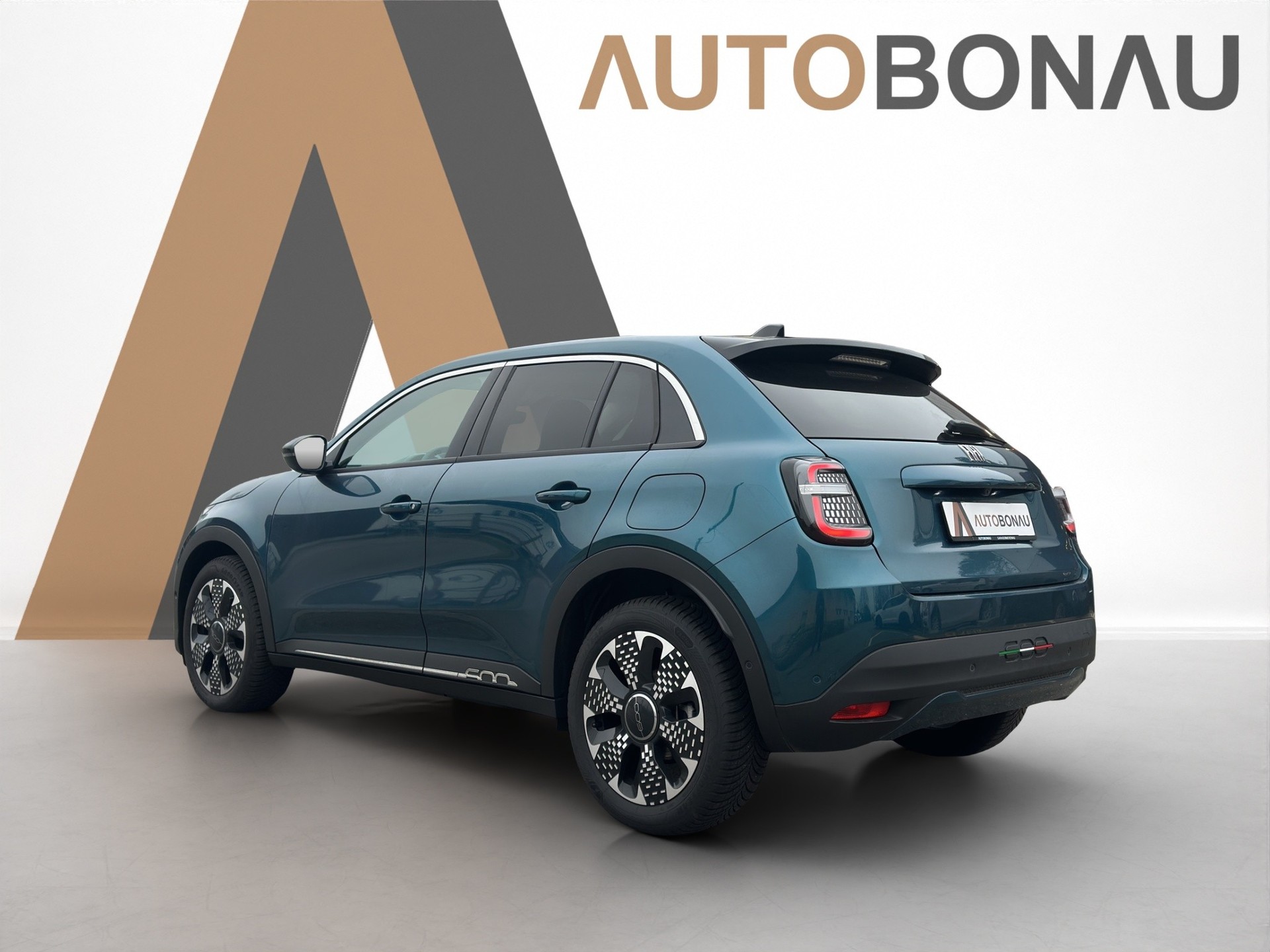 FIAT 600 1.2 Hybrid 145 Cult-showroom-element-2