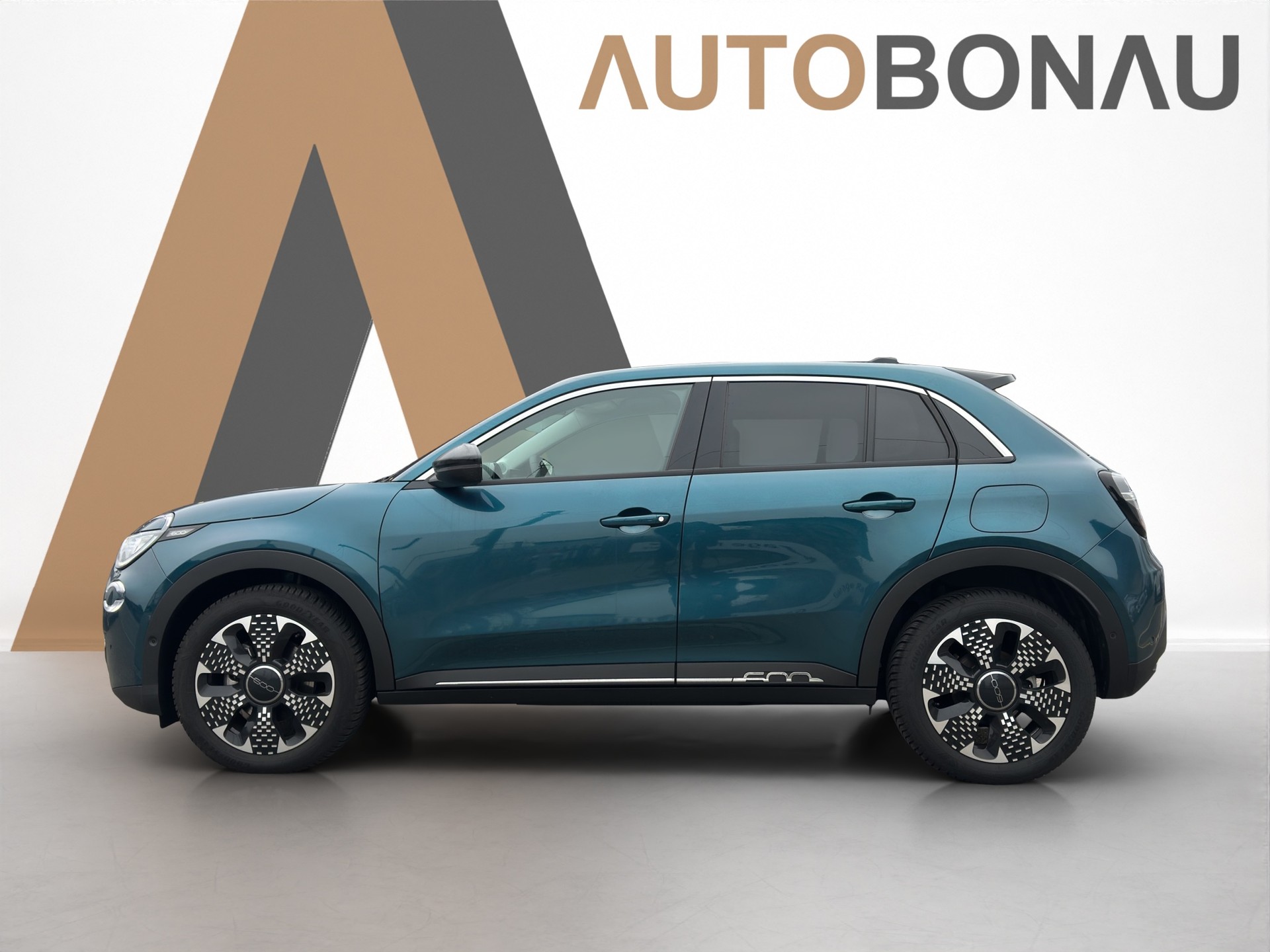 FIAT 600 1.2 Hybrid 145 Cult-showroom-element-1