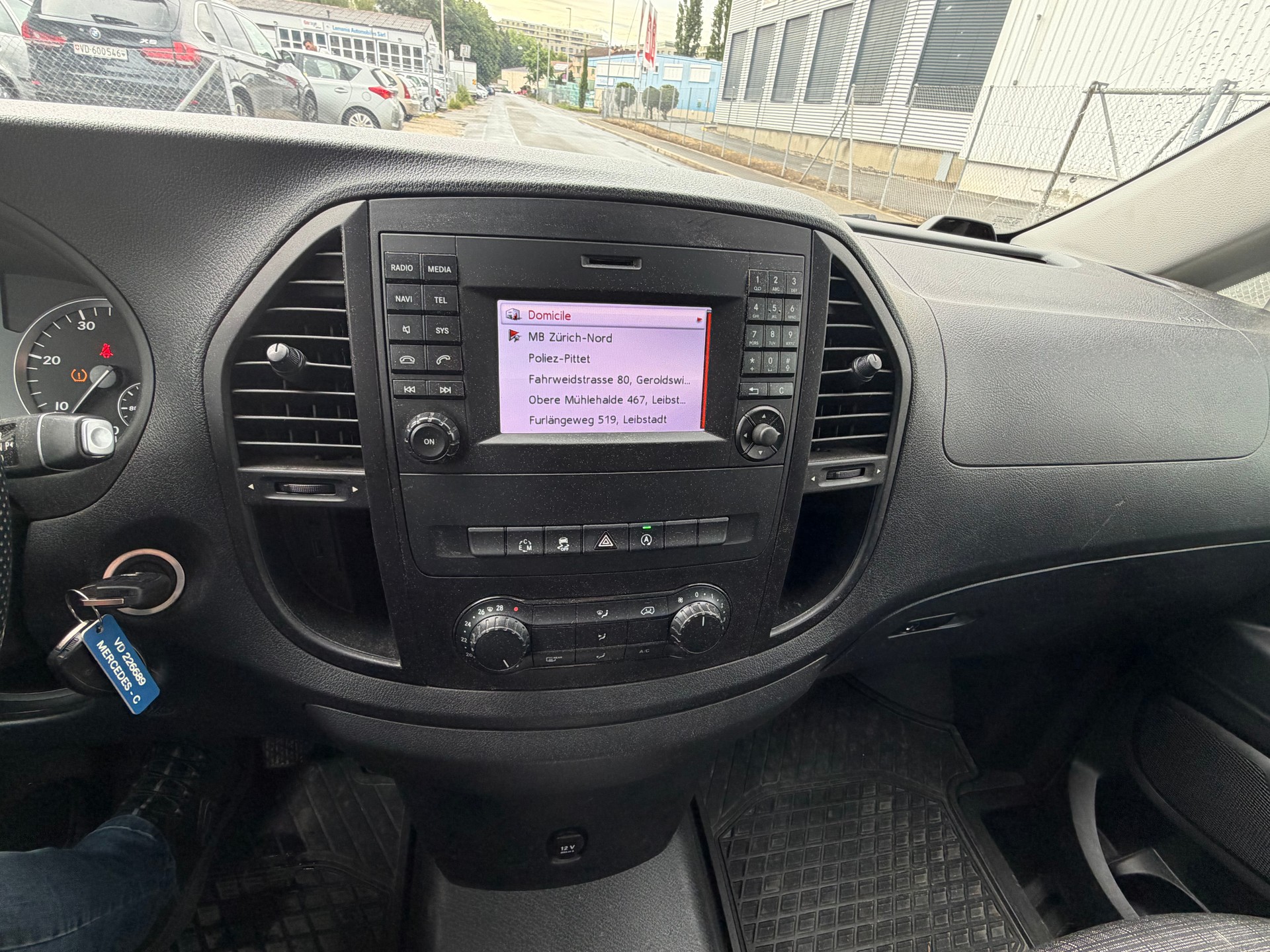 MERCEDES-BENZ Vito 116 BlueTEC EL 4Matic 7G-Tronic Euro 6-image-12