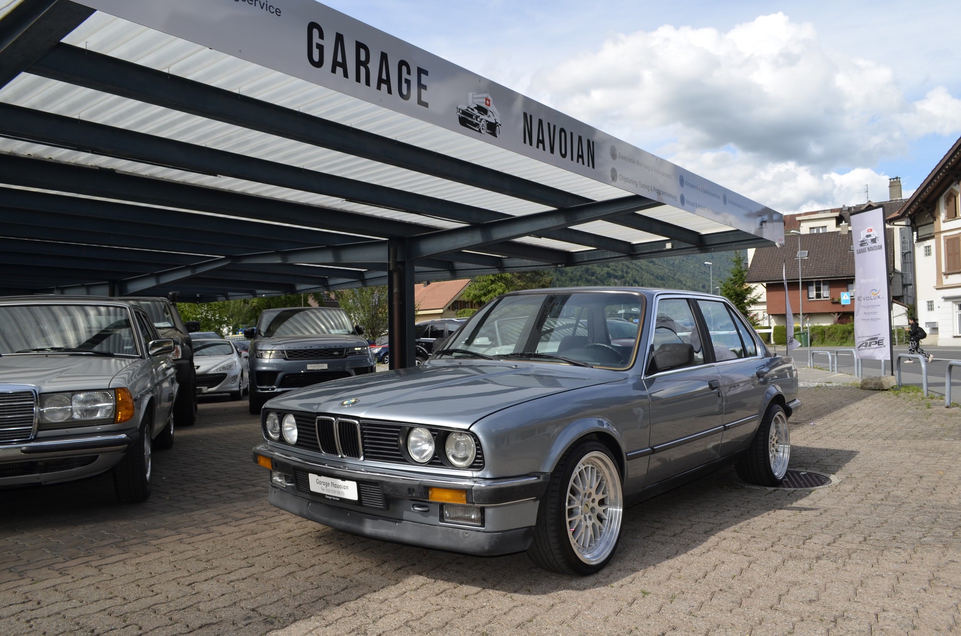 BMW 325e