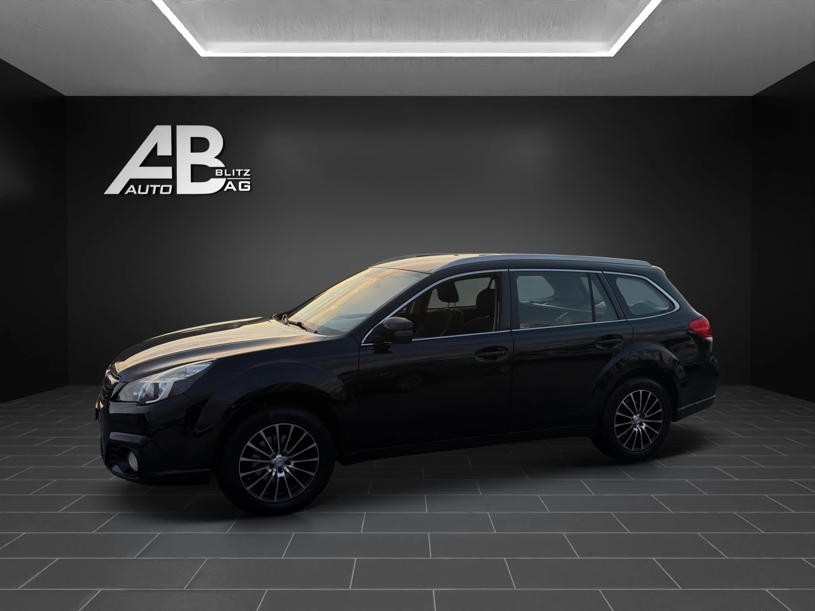 SUBARU Outback 2.5i Swiss Classic AWD Lineartronic-image-1
