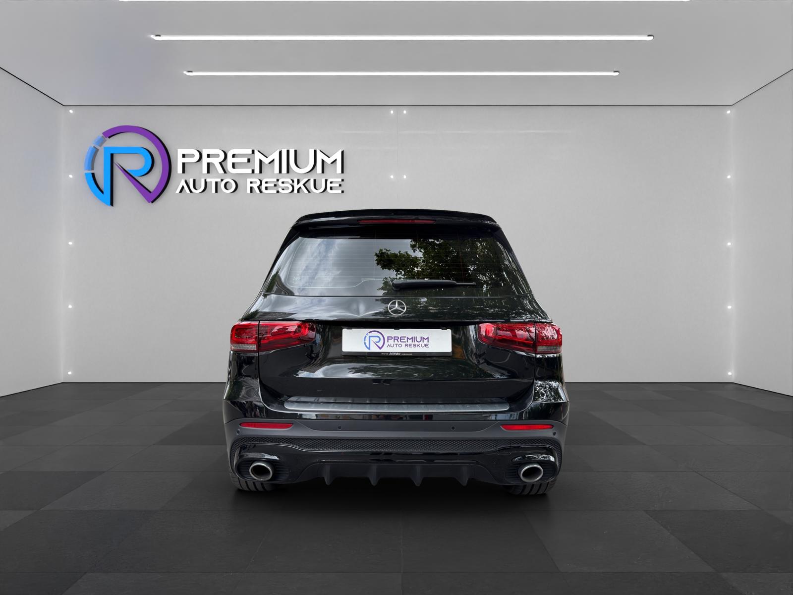 MERCEDES-BENZ GLB 35 AMG 4Matic 8G-Tronic-image-4