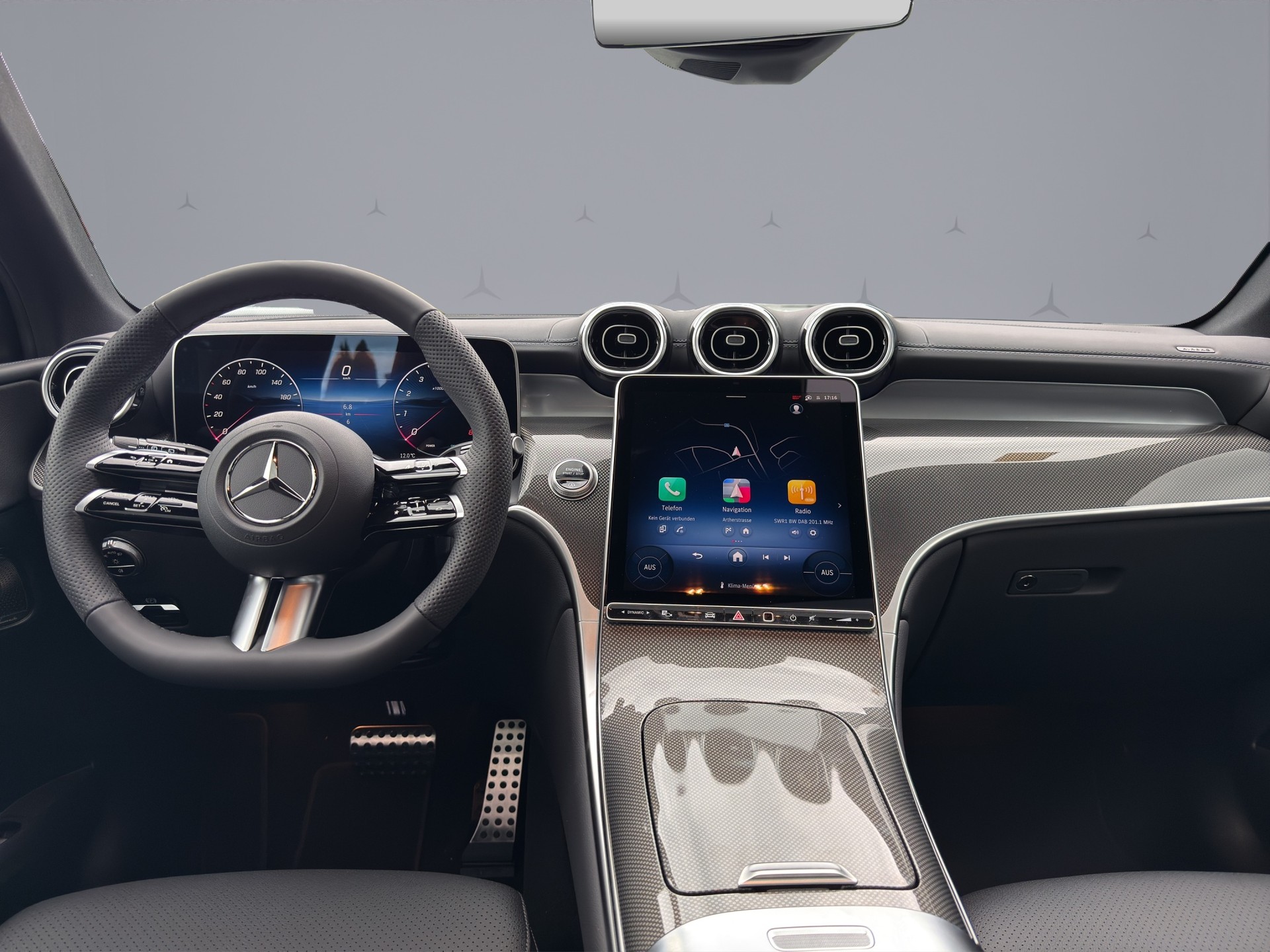 MERCEDES-BENZ GLC 200 AMG Line 4matic-image-12