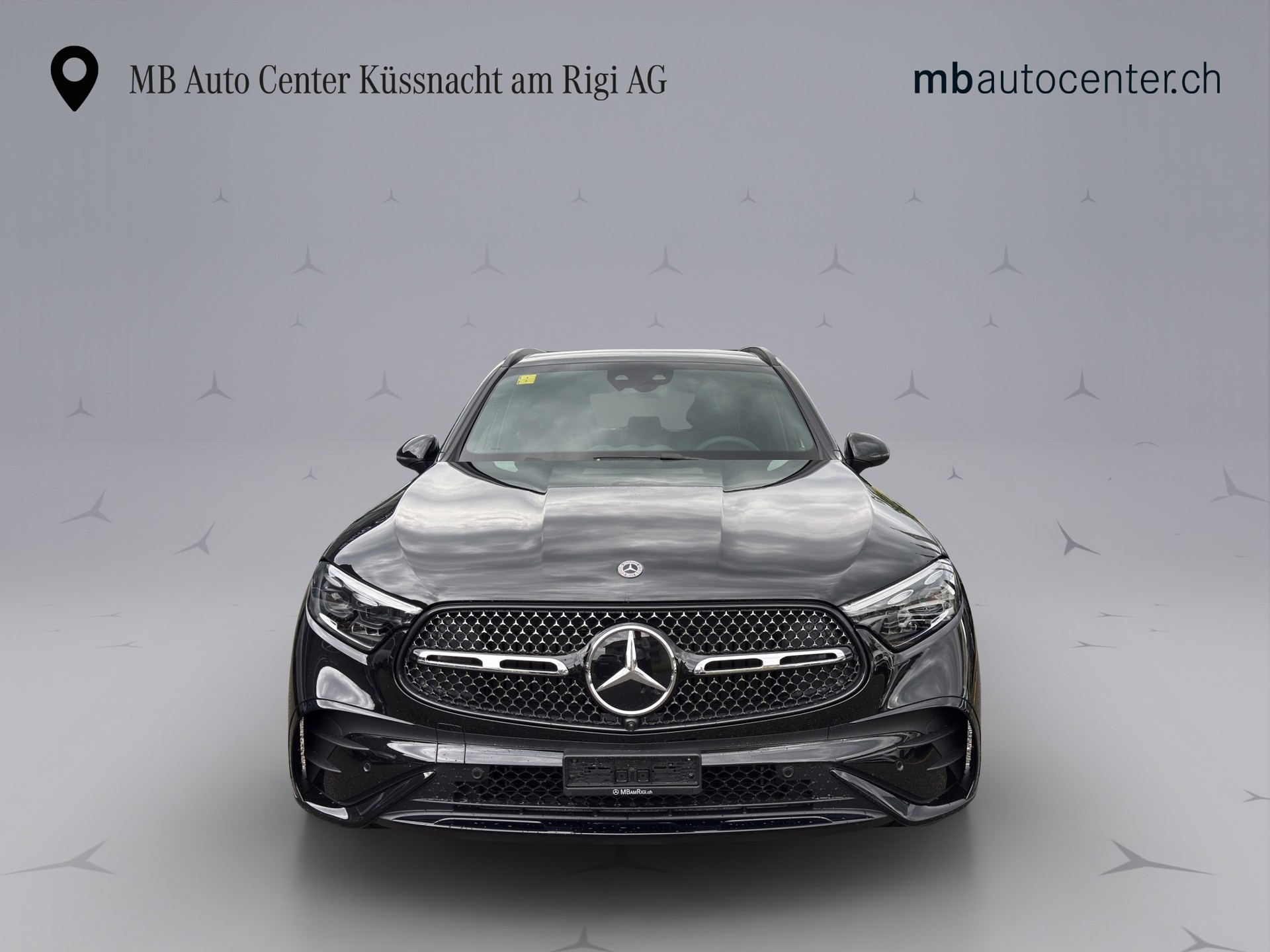 MERCEDES-BENZ GLC 200 AMG Line 4matic-image-1