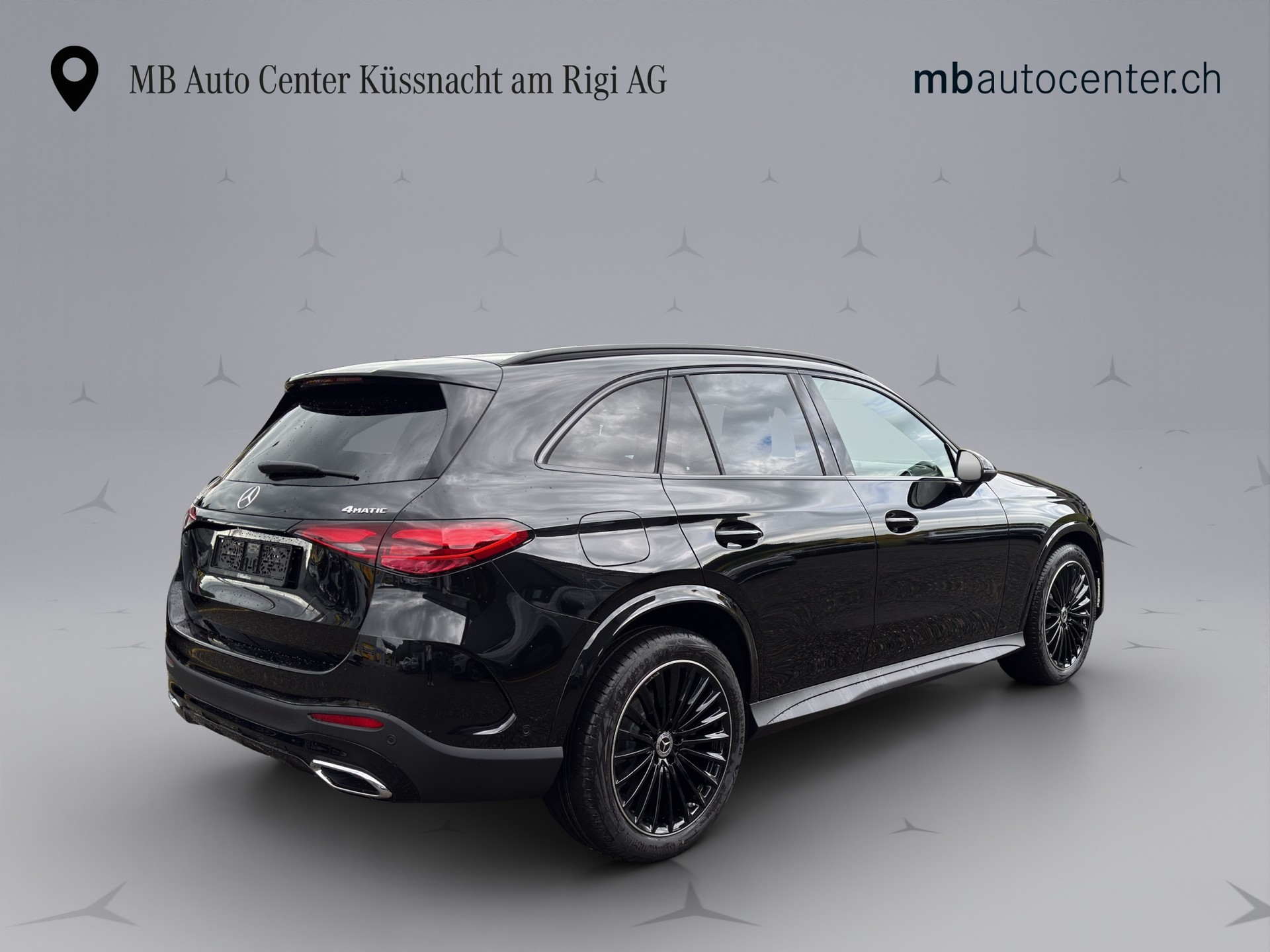 MERCEDES-BENZ GLC 200 AMG Line 4matic-image-5