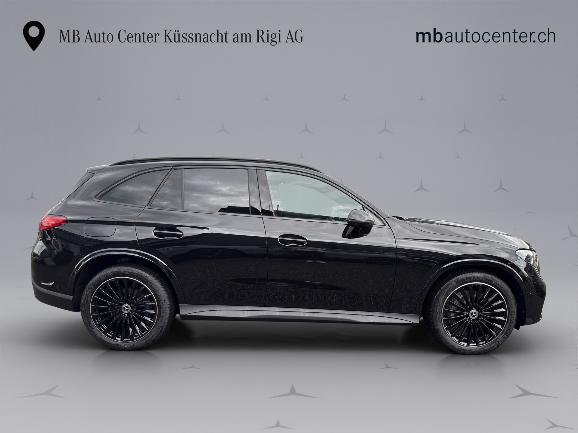 MERCEDES-BENZ GLC 200 AMG Line 4matic-image-6