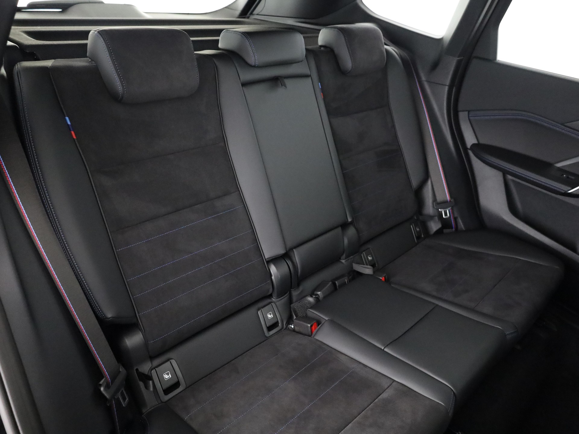 BMW X1 M35i-image-16