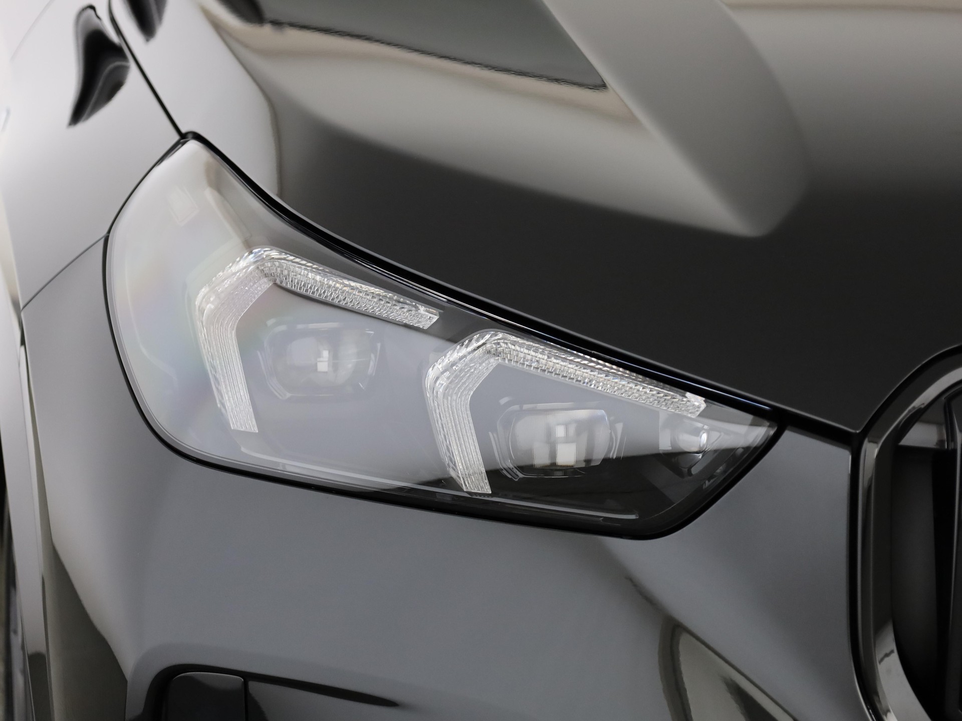 BMW X1 M35i-image-5