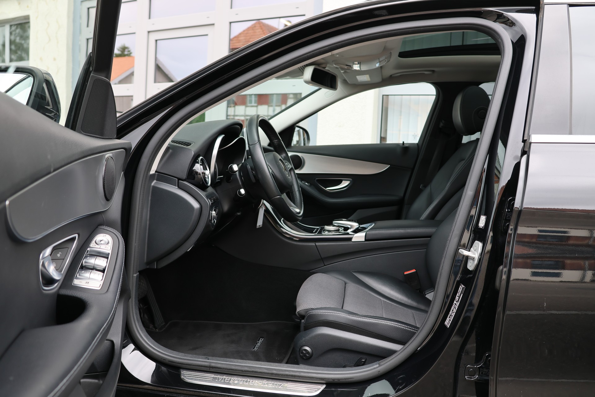 MERCEDES-BENZ C 250 BlueTEC Avantgarde 4Matic 7G-Tronic (CH) + 1.8T AHK-image-8