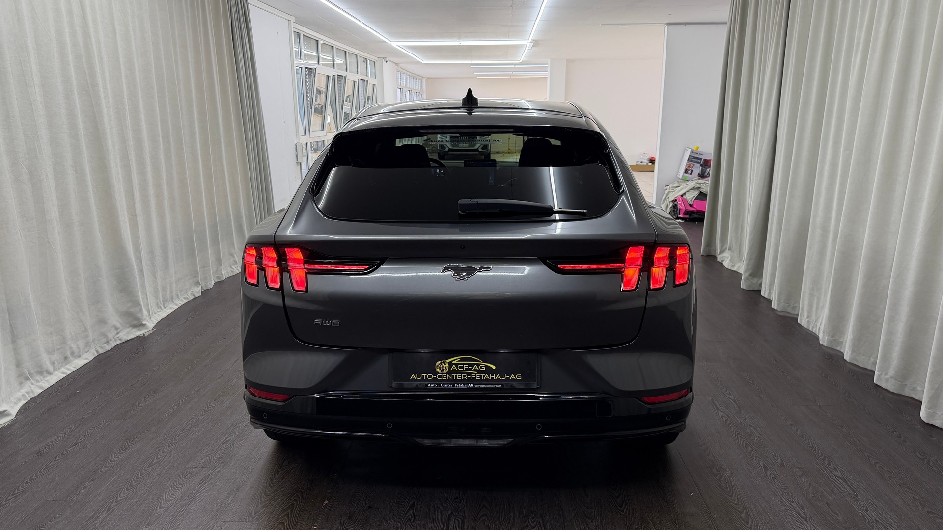 FORD Mustang MACH-E First Edition AWD 91 kWh-image-4