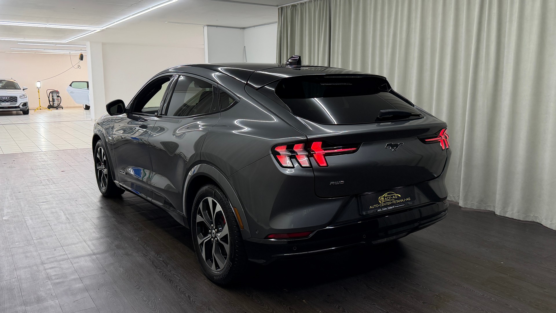 FORD Mustang MACH-E First Edition AWD 91 kWh-image-5