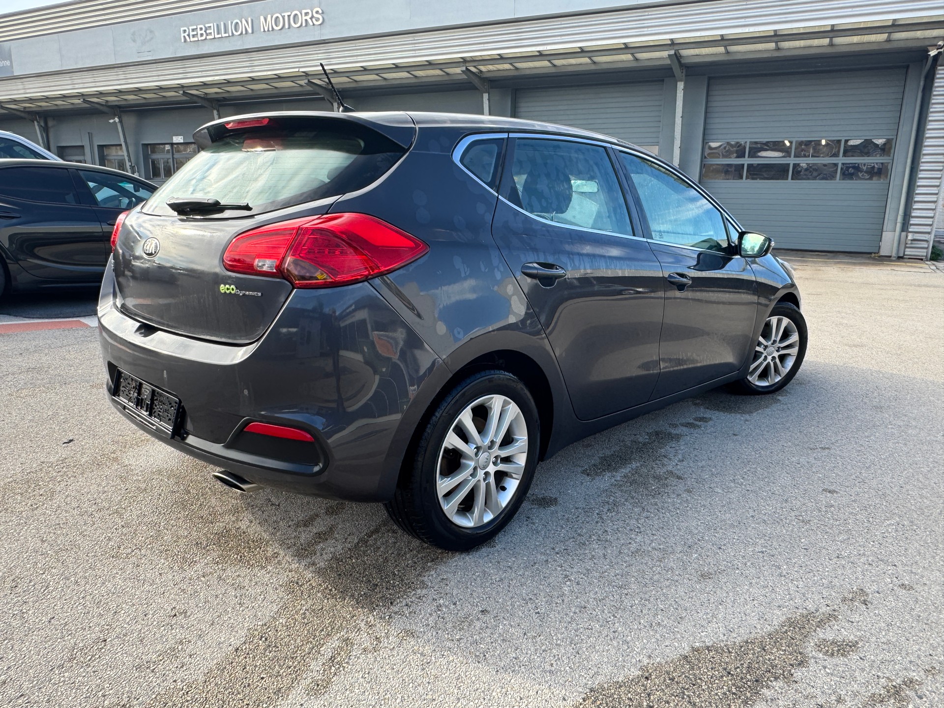 KIA Cee'd 1.6 CRDi Style-image-6