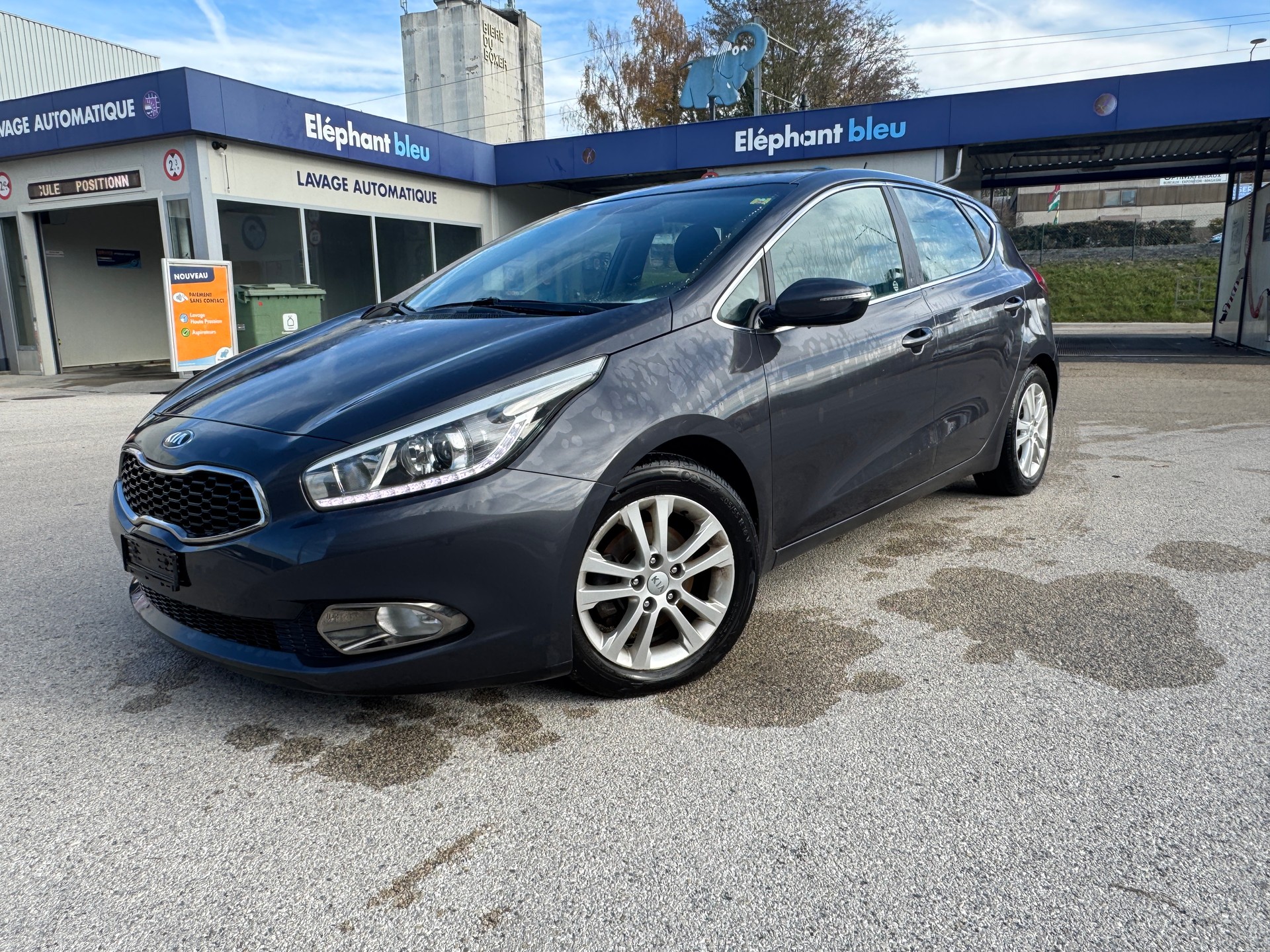 KIA Cee'd 1.6 CRDi Style-image-1