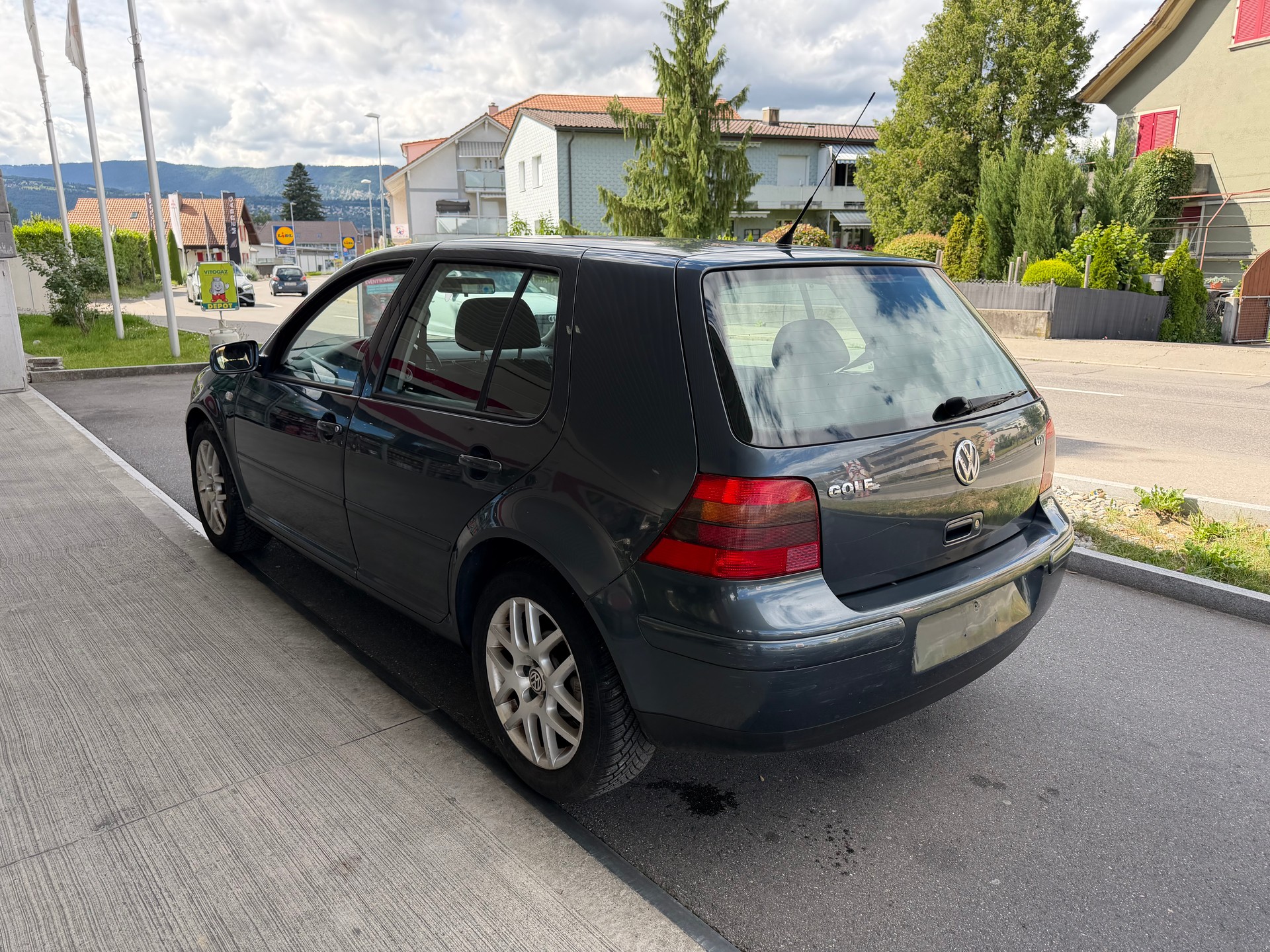 VW Golf 1.8 GTI Turbo -frisch ab Mfk-image-2