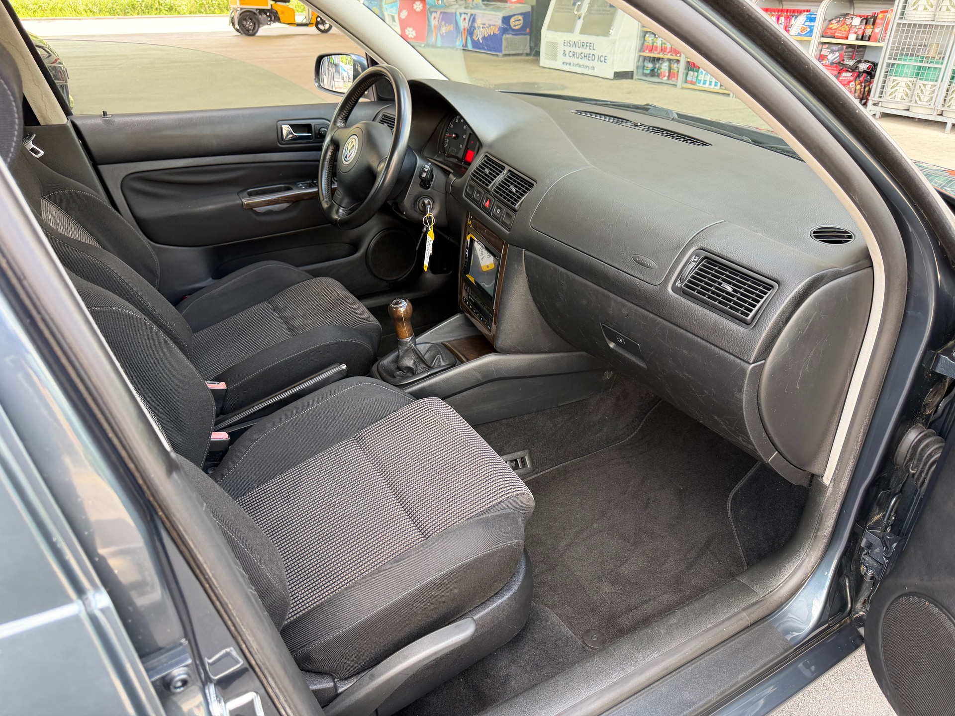 VW Golf 1.8 GTI Turbo -frisch ab Mfk-image-7