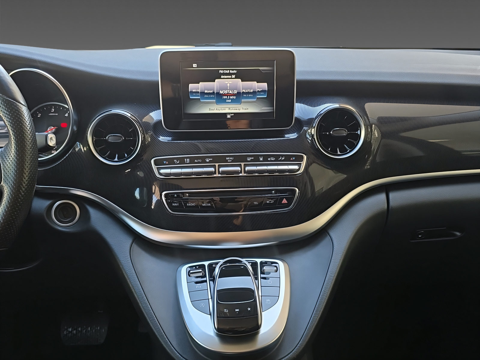 MERCEDES-BENZ V 250 d 4Matic Trend Lang-image-11