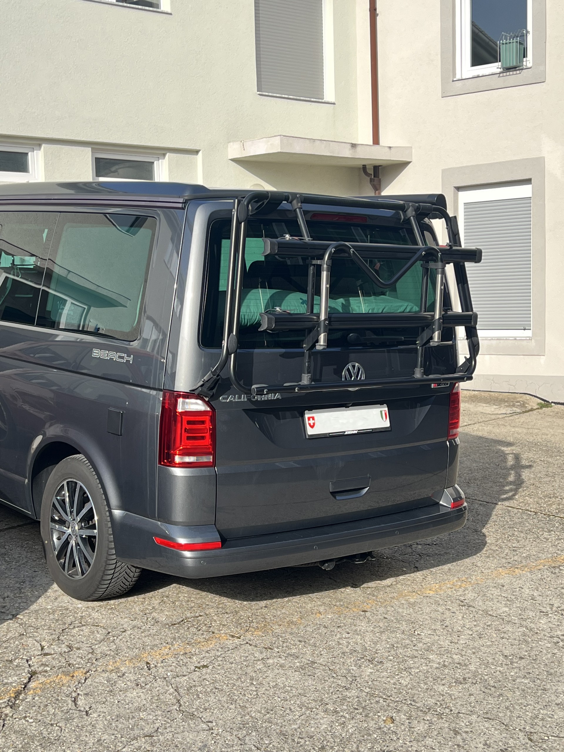 VW California 2.0 TDI 150 Beach Liberty 4Motion-image-9