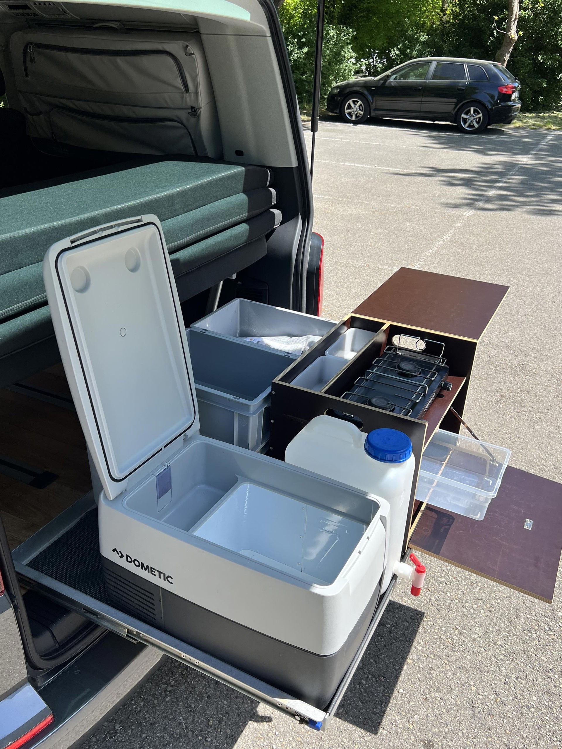 VW California 2.0 TDI 150 Beach Liberty 4Motion-image-4